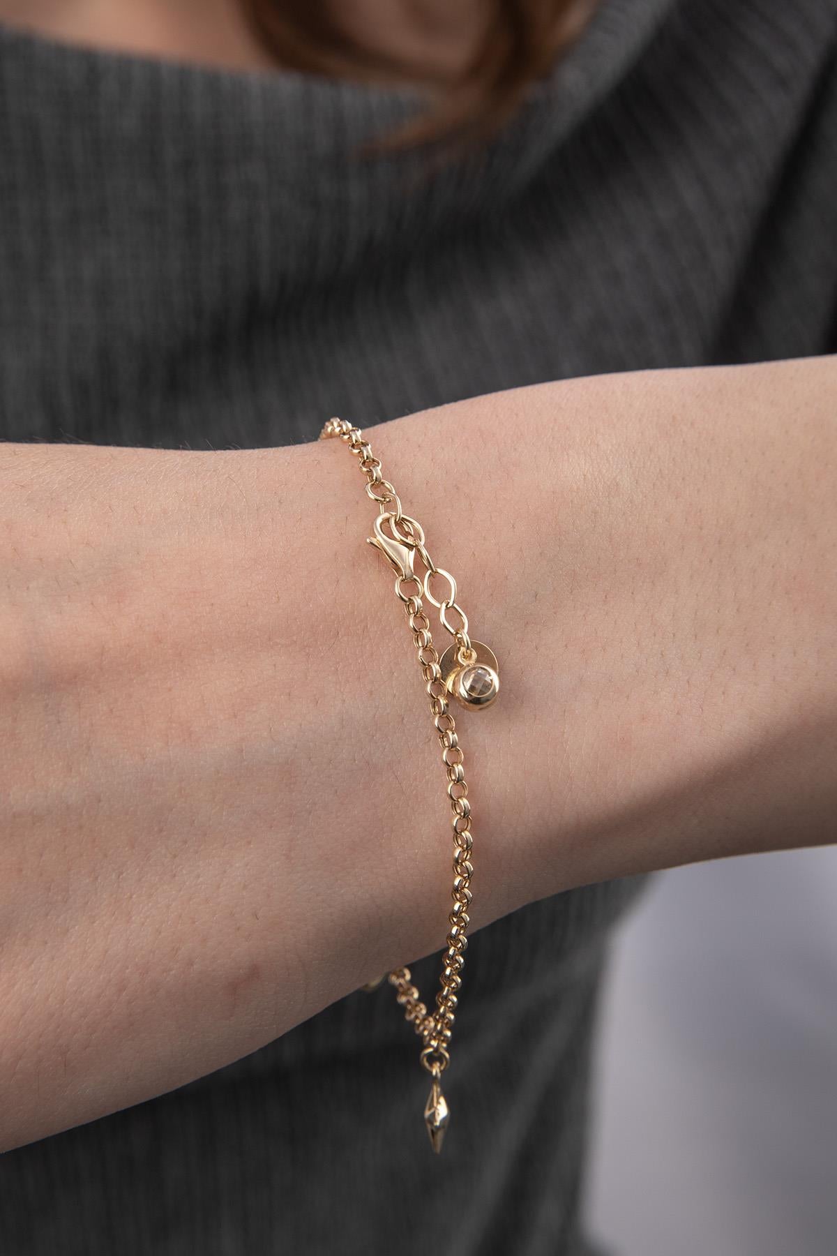 14K Gold Rolo Star & Heart Charm Bracelet