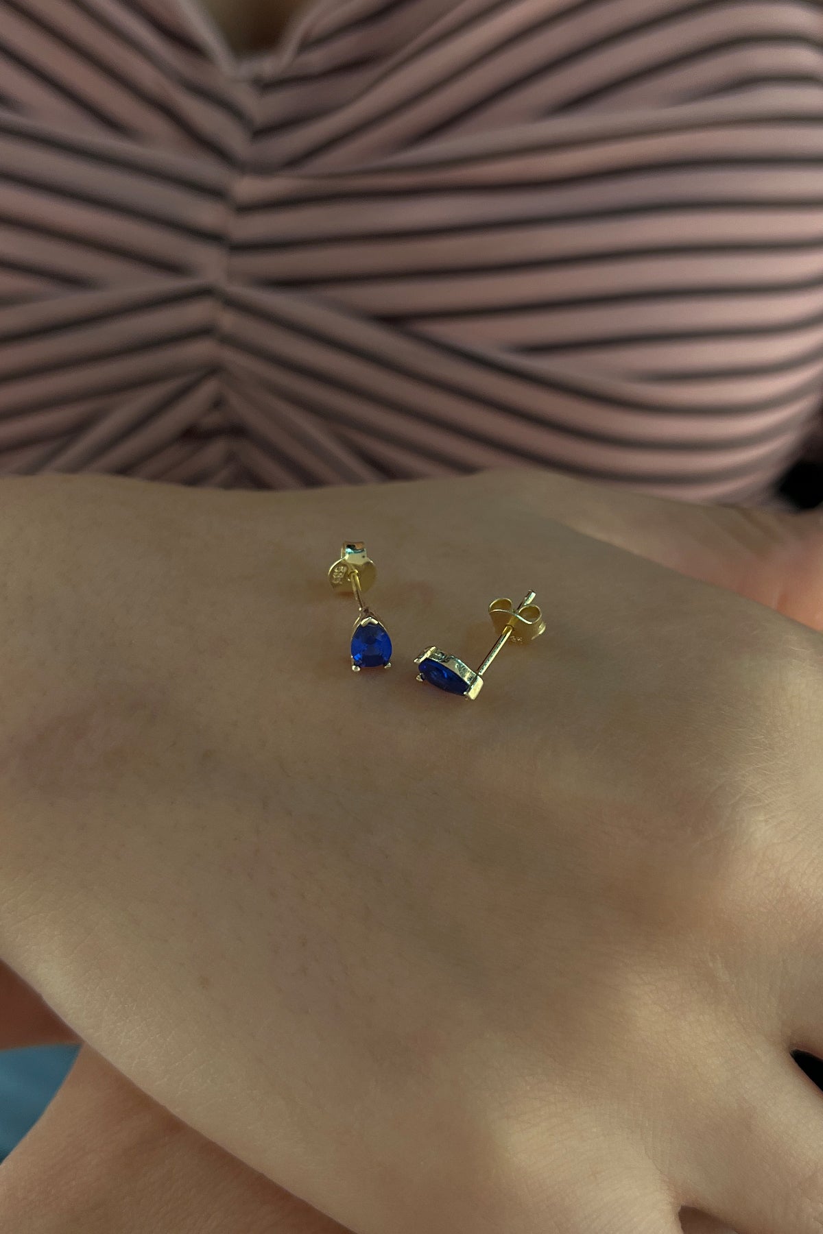 14K Gold Root Sapphire Stone Drop Shape Stud Earrings