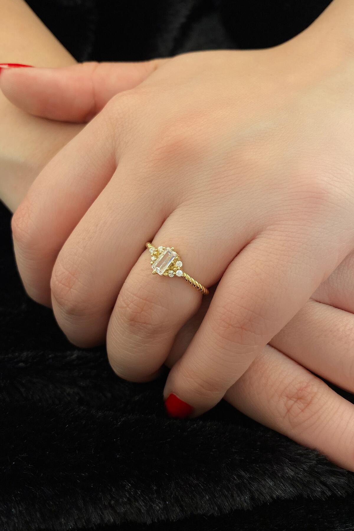 14K Gold Rope Solitaire Baguette With 3 Stone Ring