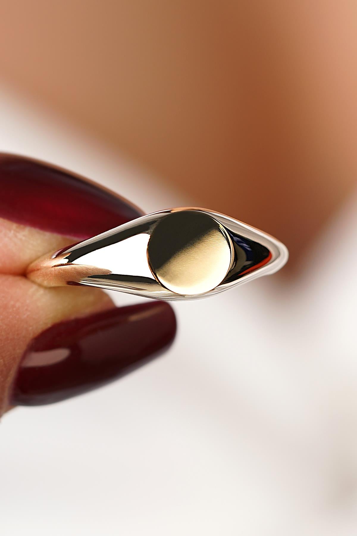 14K Gold Round Disc Signet Ring