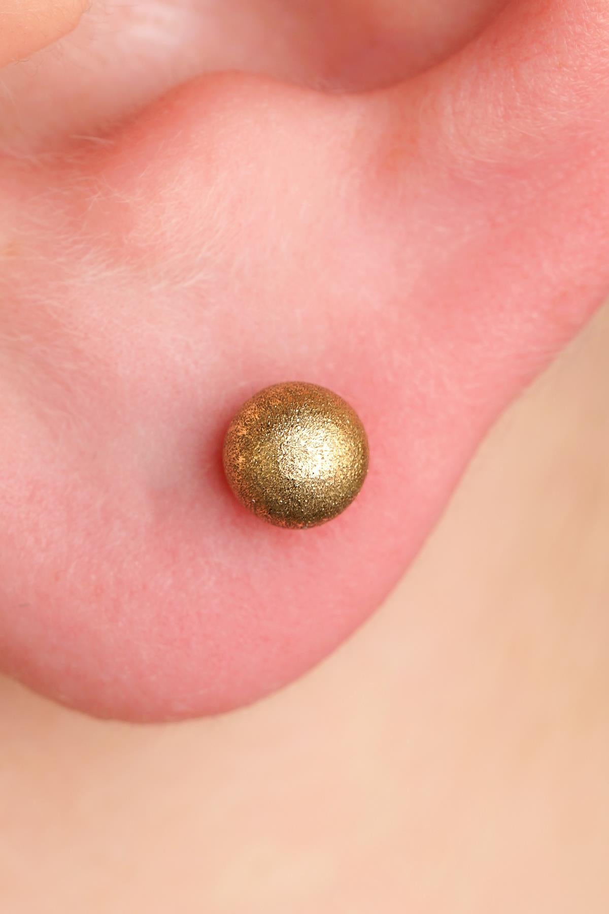 14K Gold Sandblasted Ball Men’s Earring