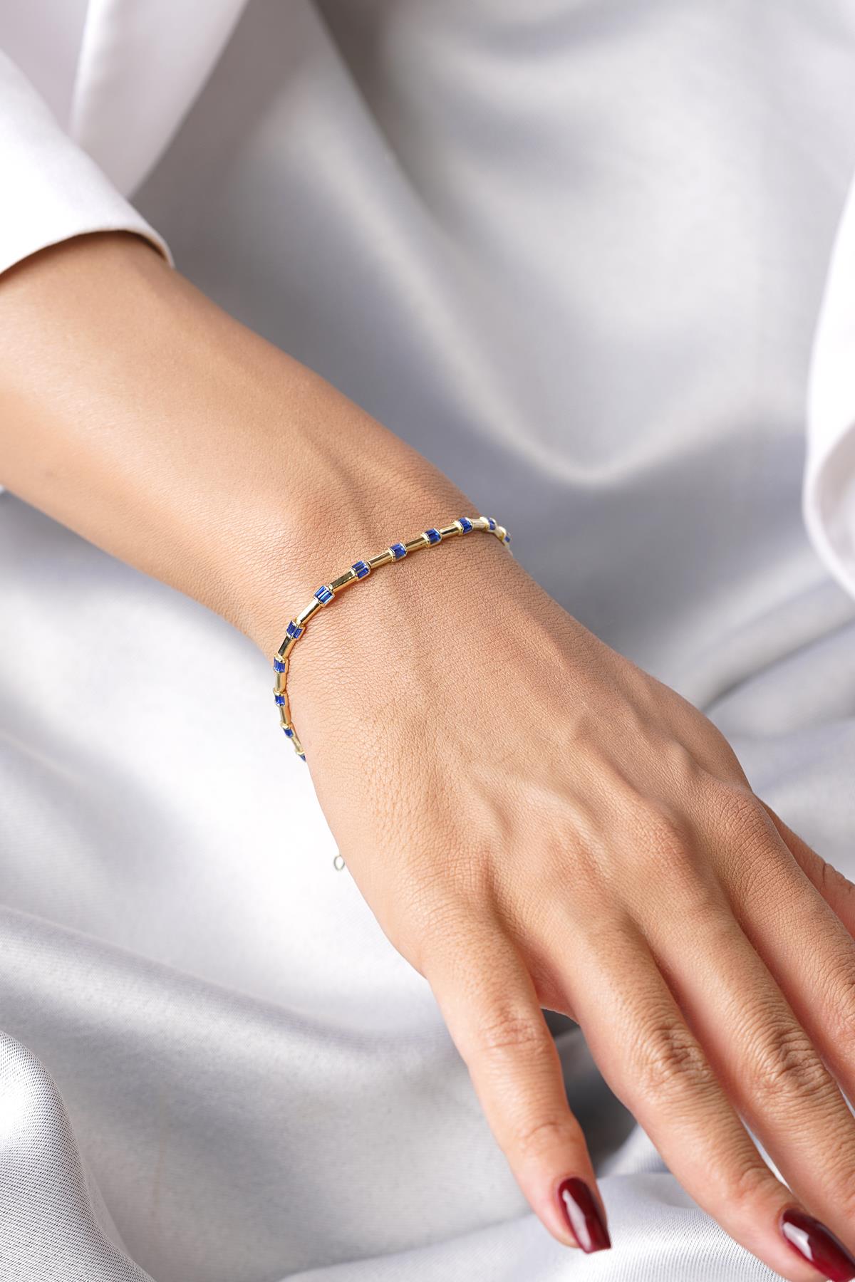14K Gold Sapphire Gemstone Modern Bracelet