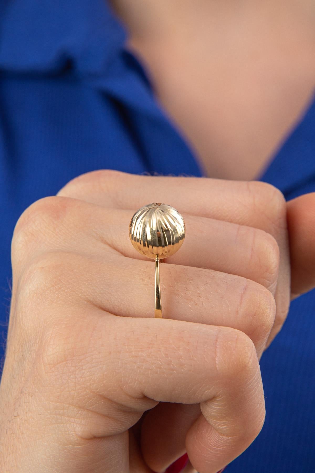 14K Gold Shiny Ball Ring