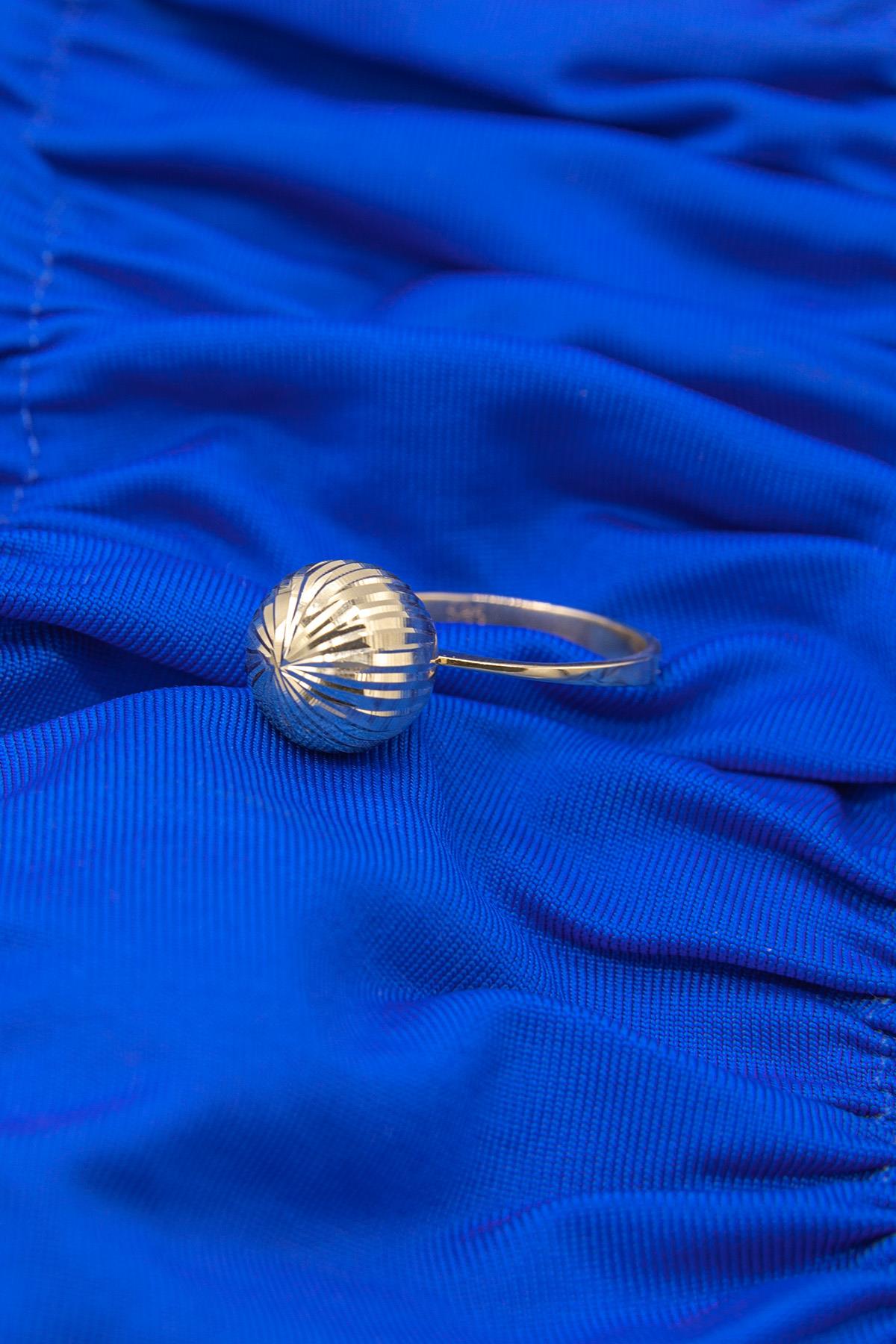 14K Gold Shiny Ball Ring