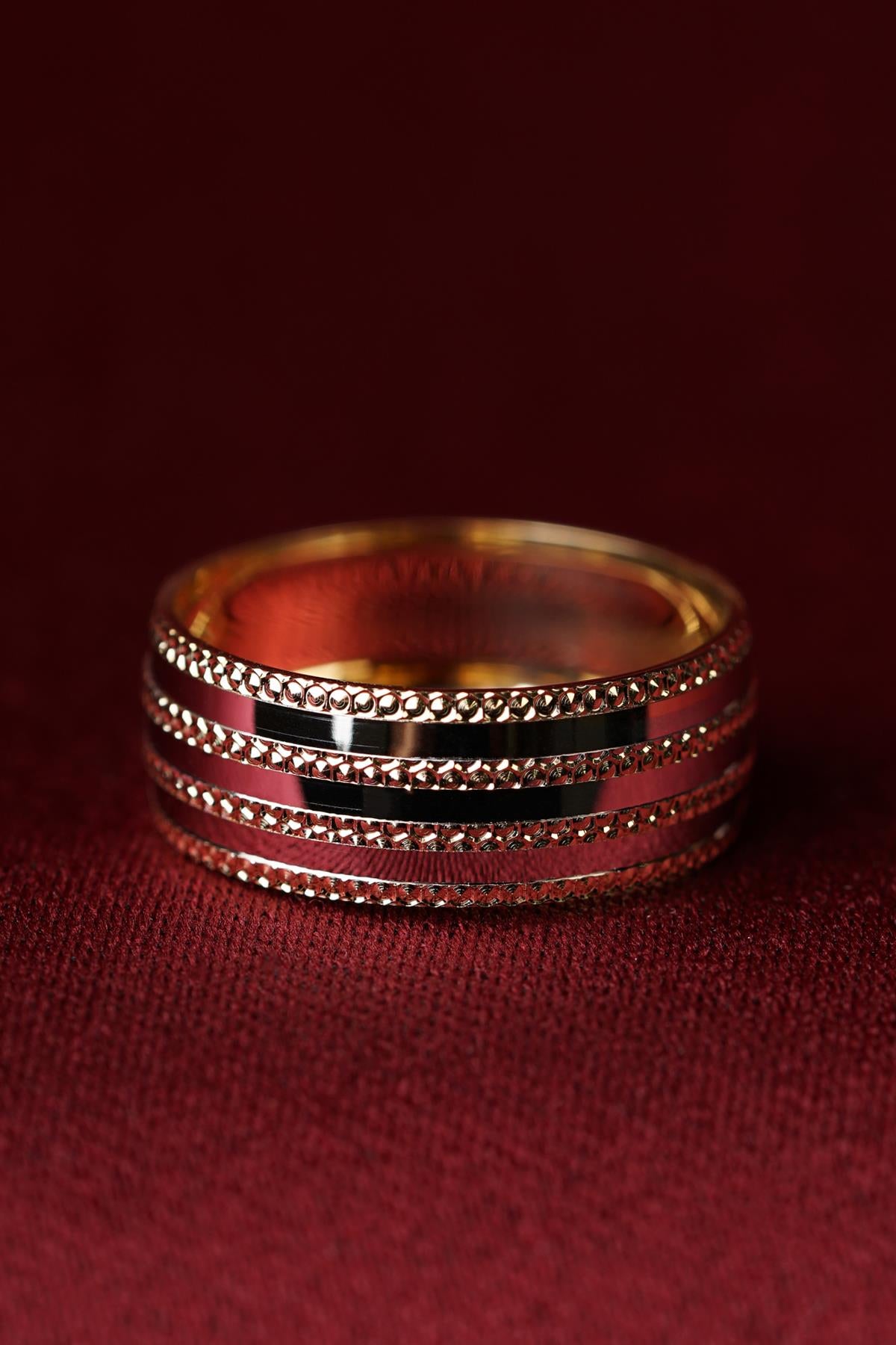 14K Gold Sincero Wedding Band