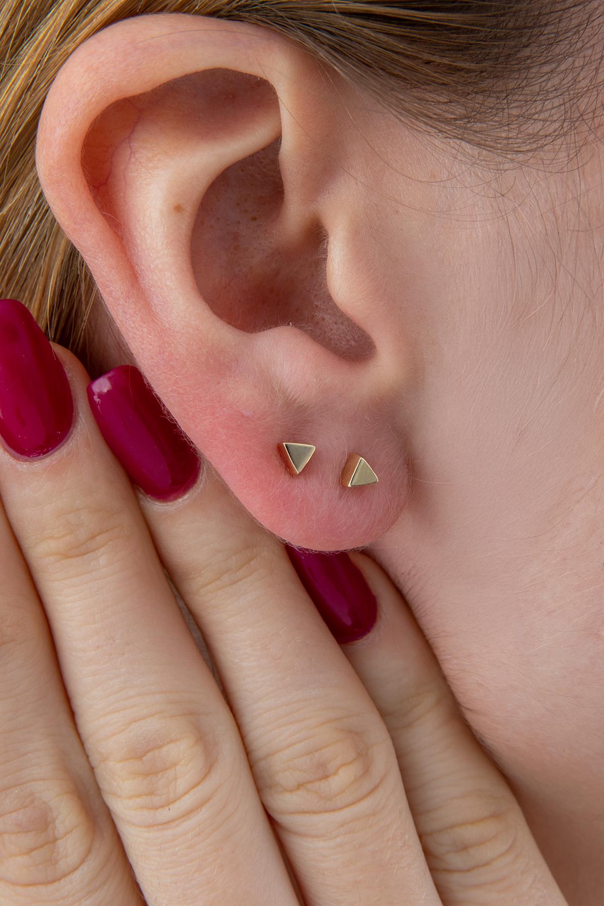 14K Gold Small Triangle Shape Stud Earrings