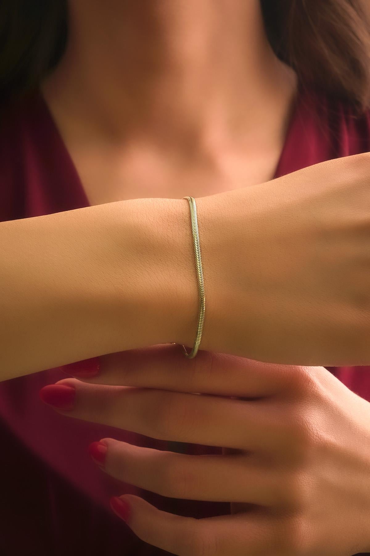 14K Gold Snake Back Chain Bracelet  0.080 inch