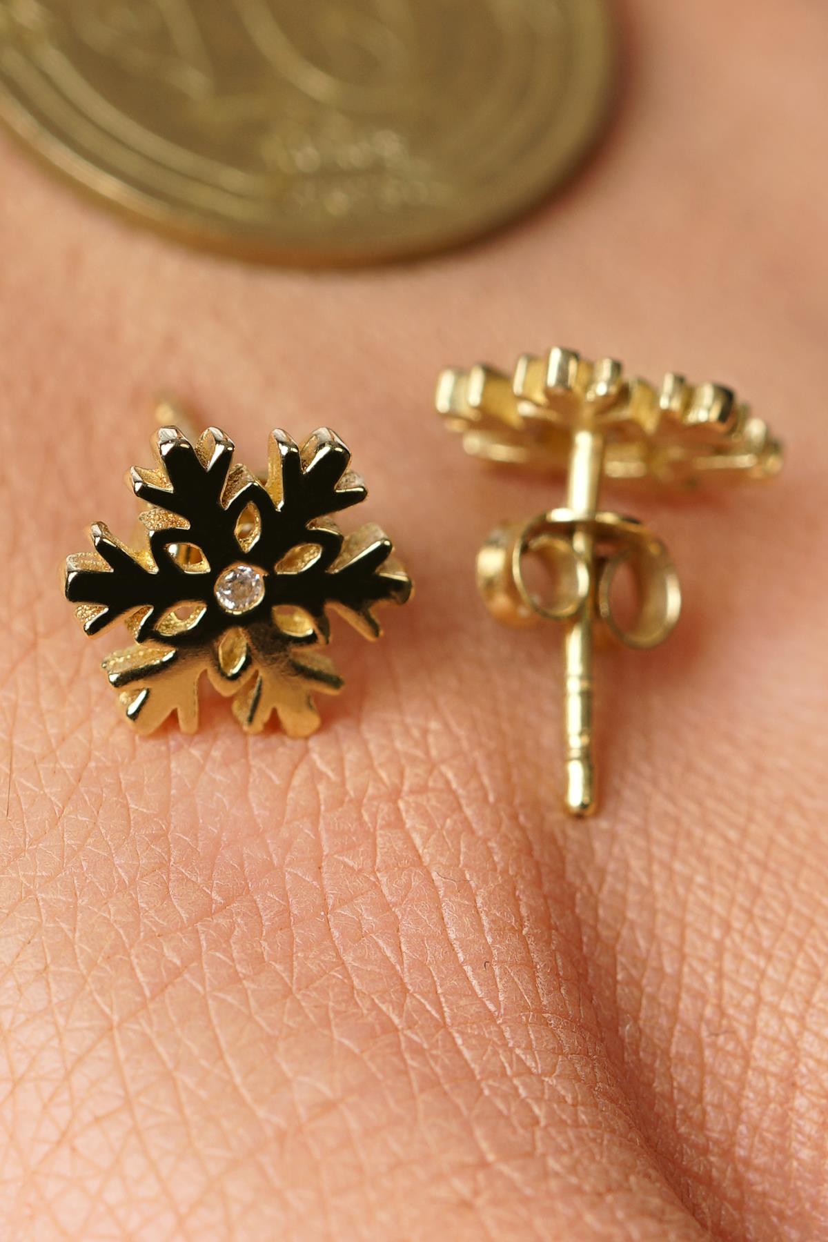 14K Gold Snowflake Studs with Solitaire