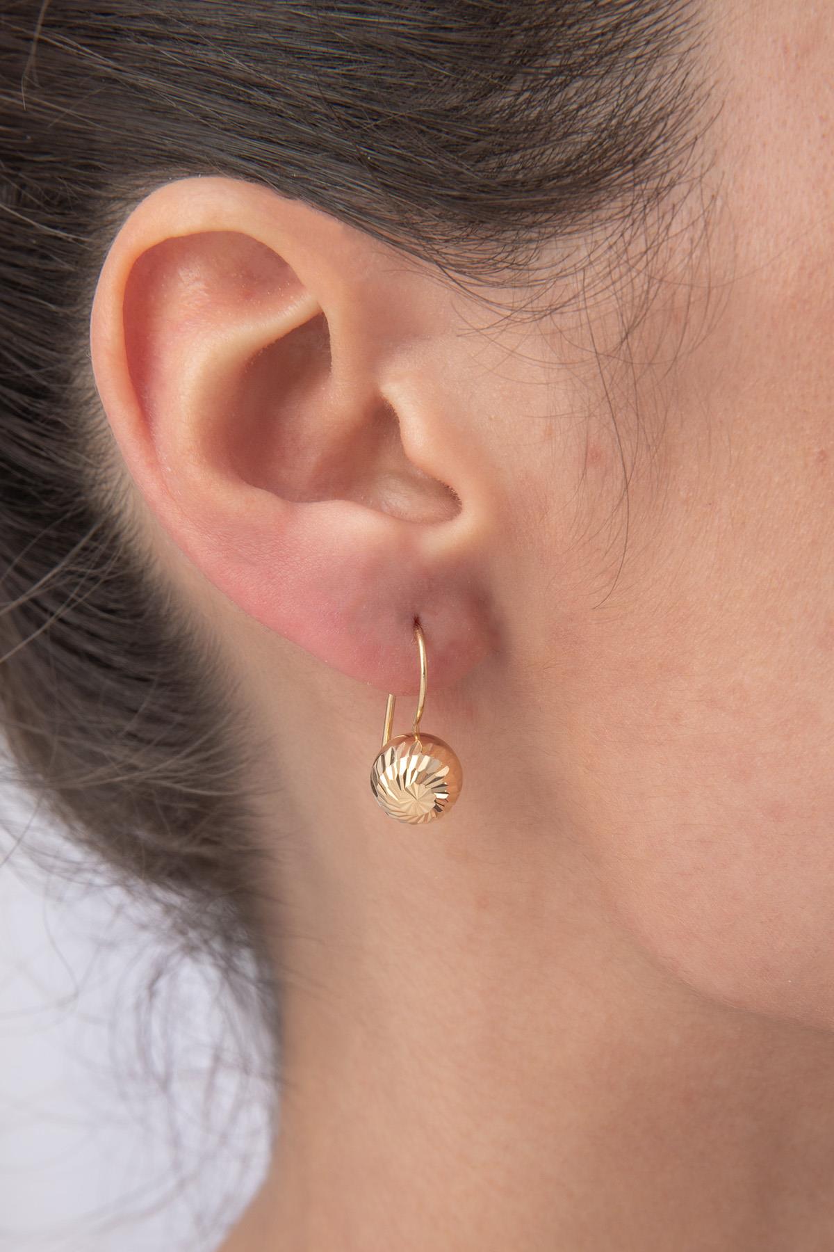 14K Gold Sparkling Euroball Earrings ( Medium )