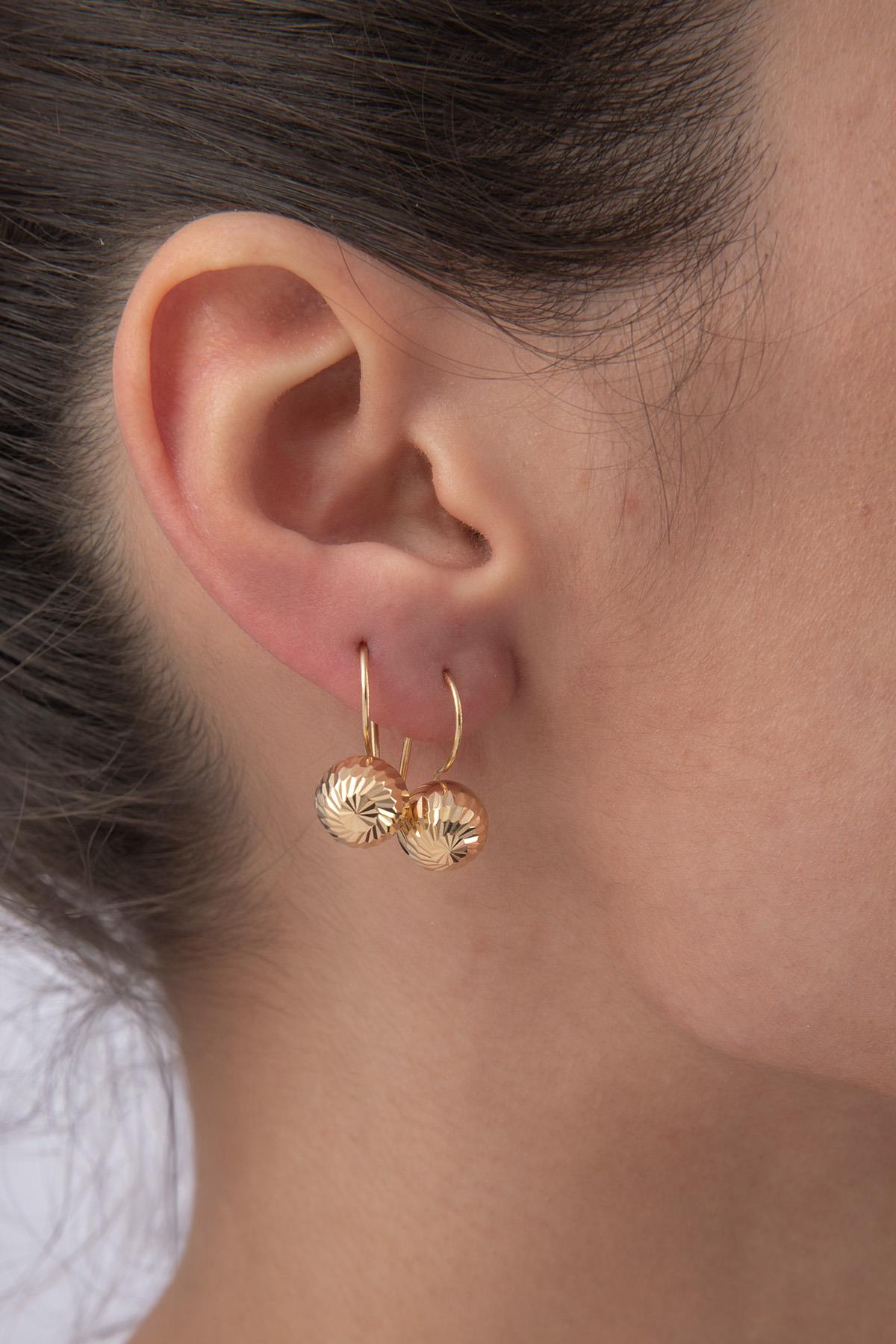 14K Gold Sparkling Euroball Earrings ( Medium )