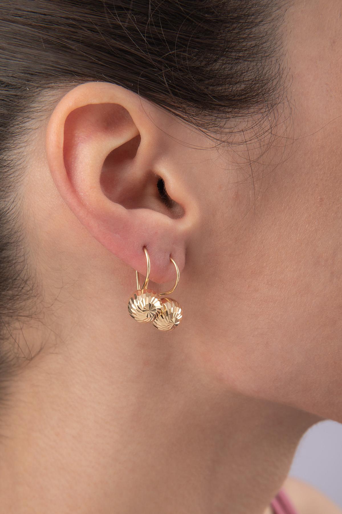 14K Gold Sparkling Euroball Earrings ( Medium )