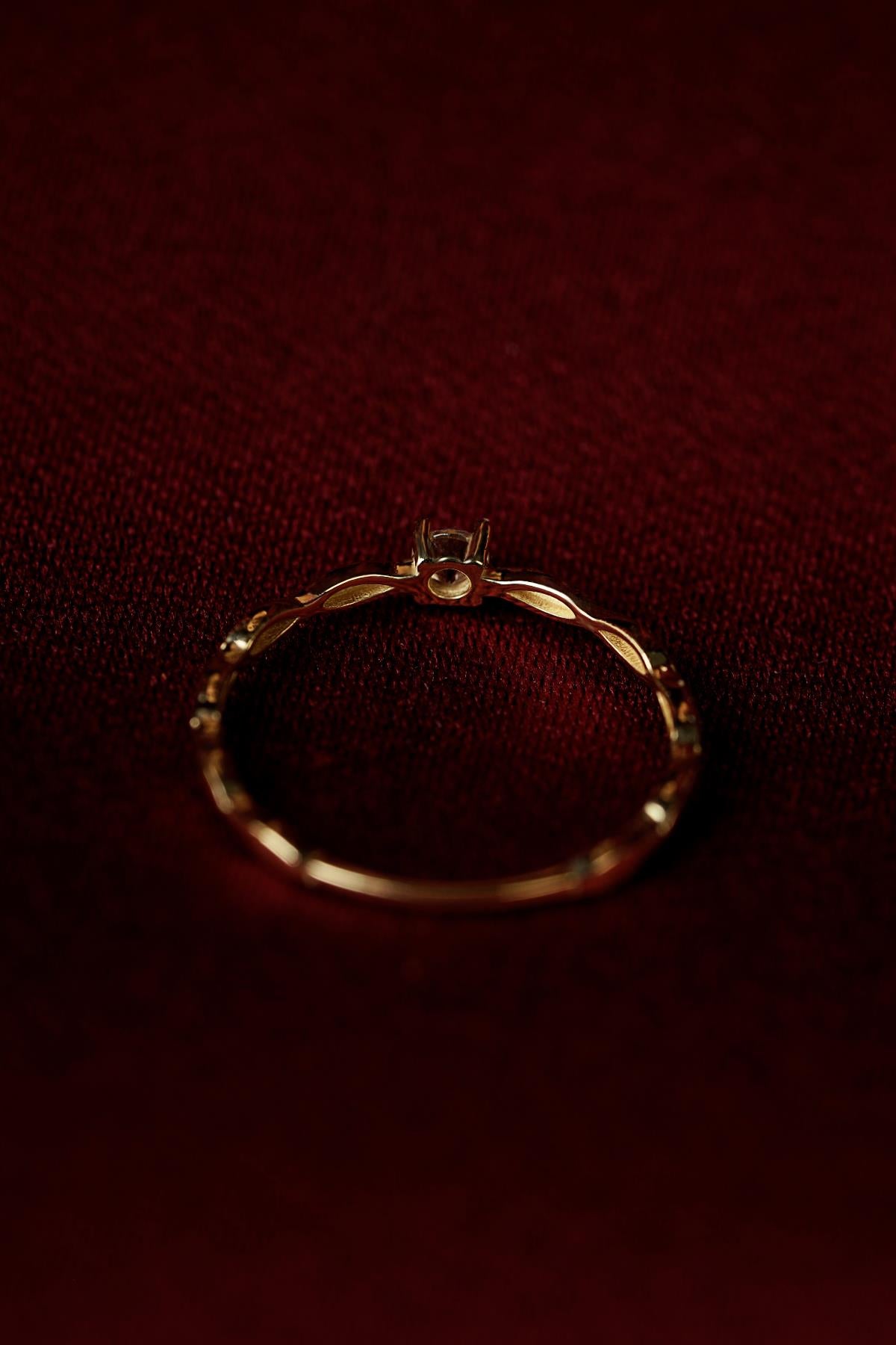 14K Gold Sparkling Solitaire Ring