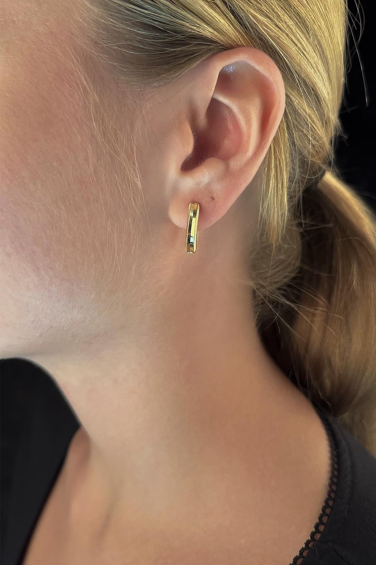 14k Gold Sparkly Hoop Earrings  4