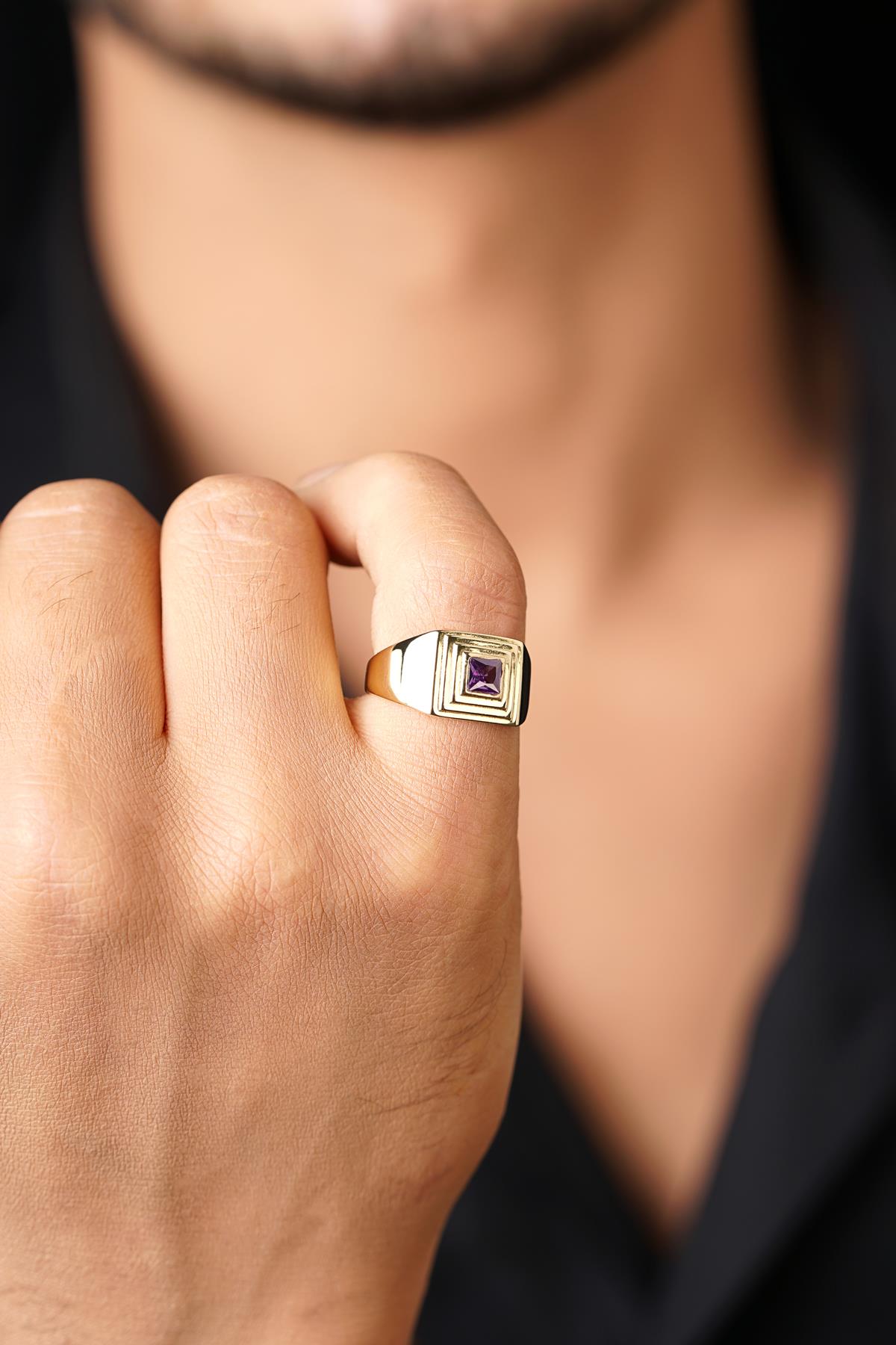 14K Gold Square Striped Amethyst Stone Ring