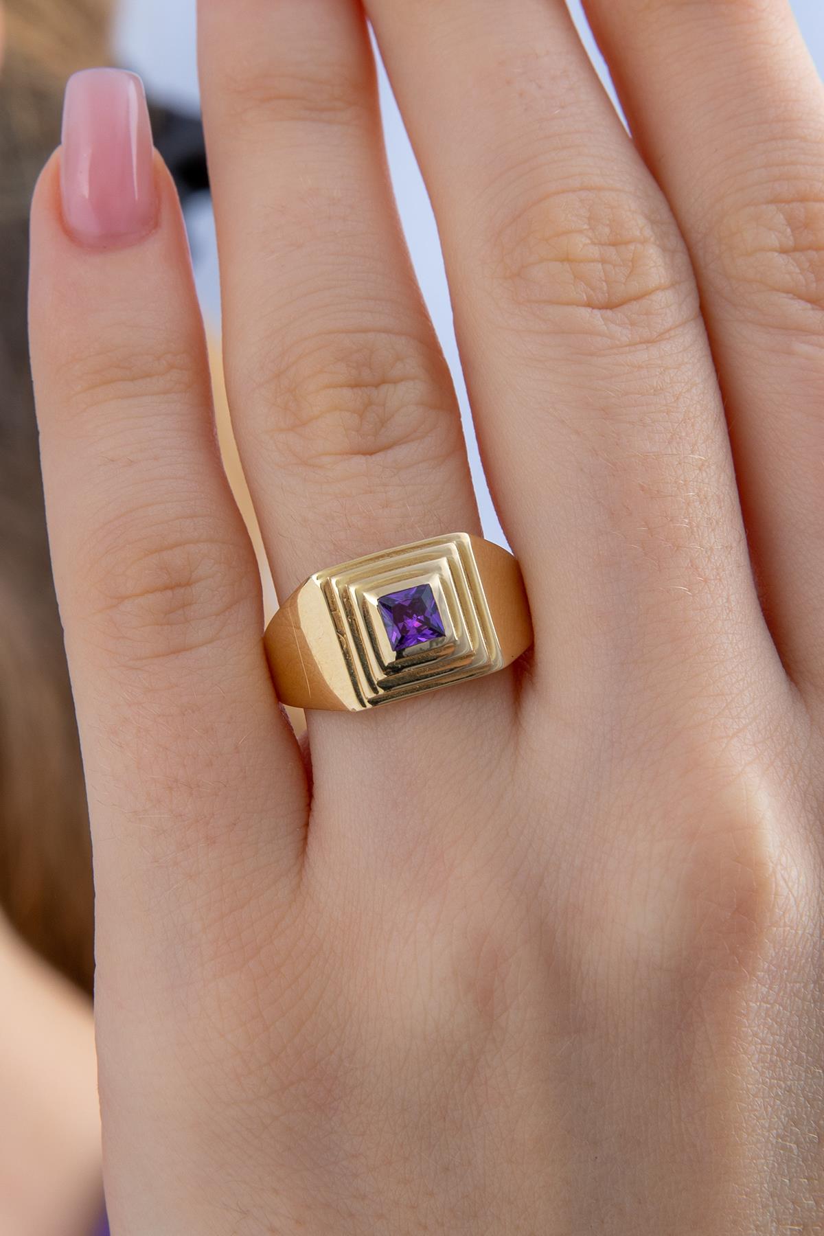 14K Gold Square Striped Amethyst Stone Ring