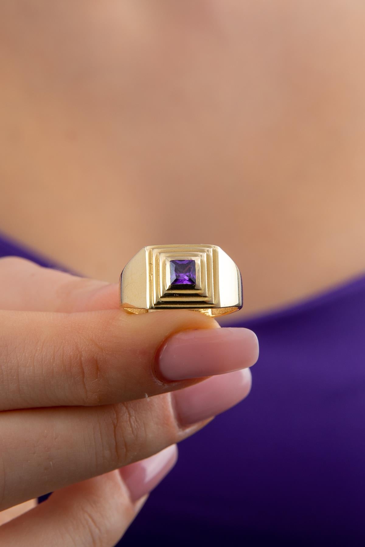 14K Gold Square Striped Amethyst Stone Ring