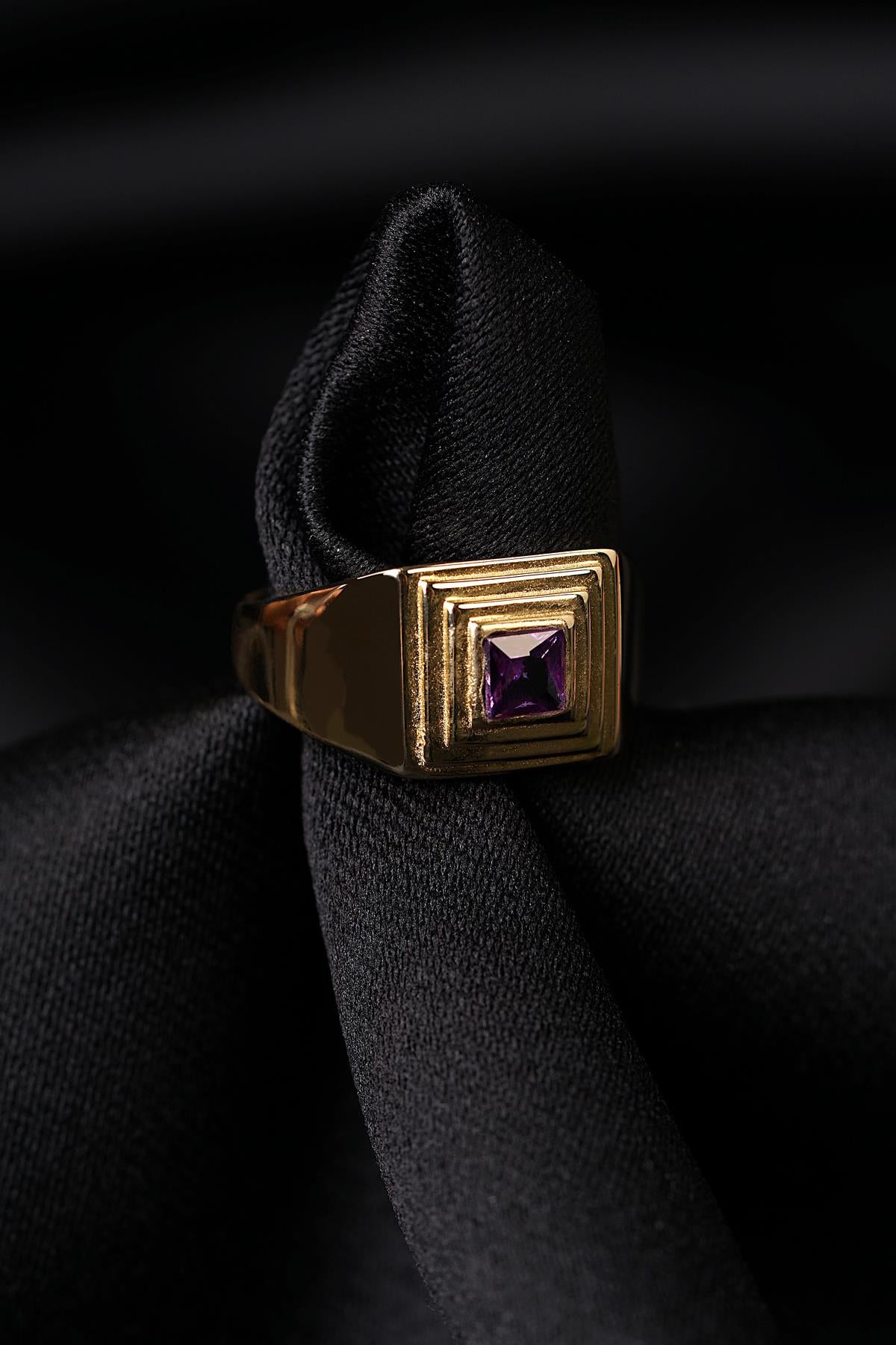 14K Gold Square Striped Amethyst Stone Ring