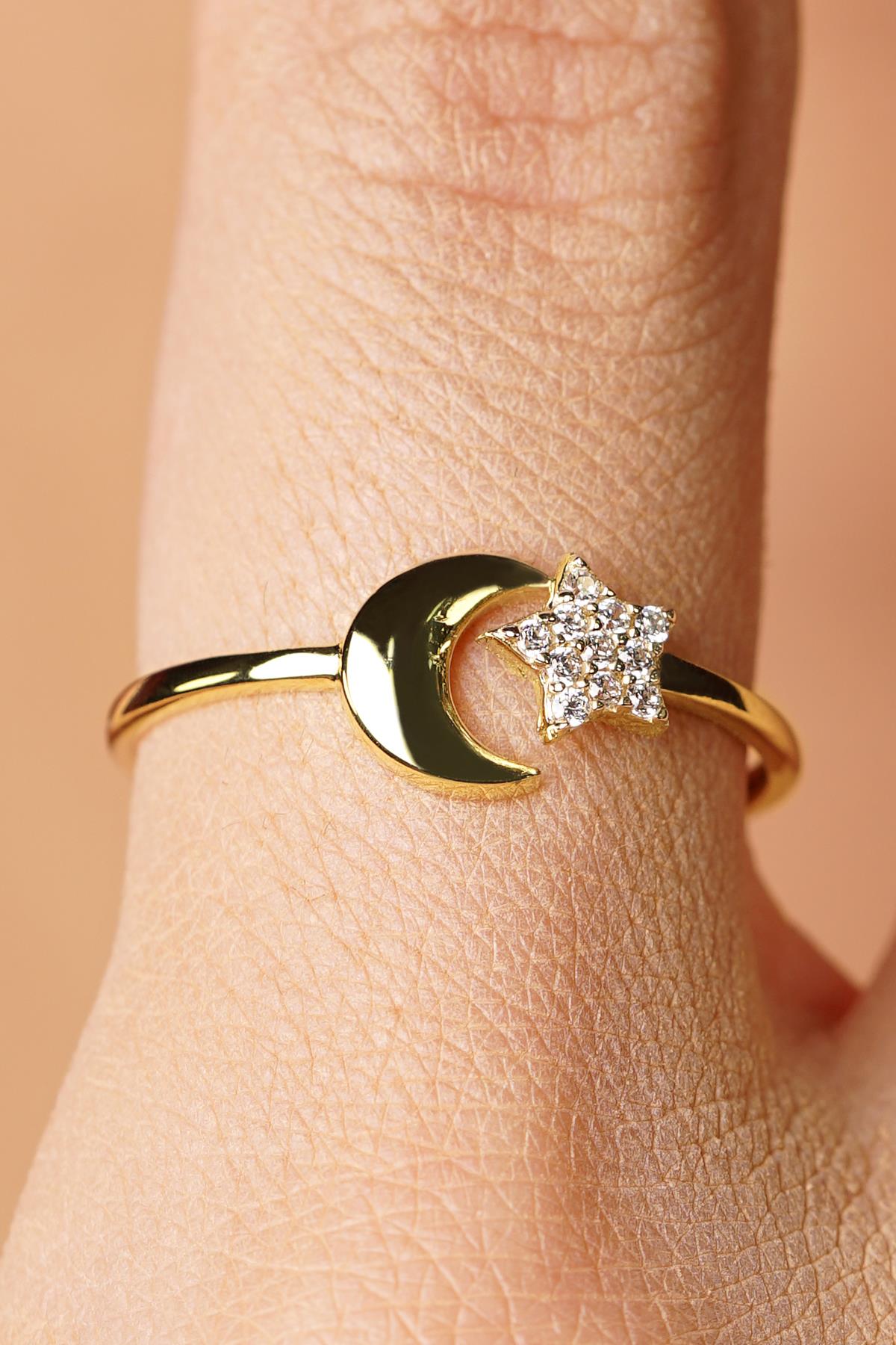 14K Gold Star Moon Ring