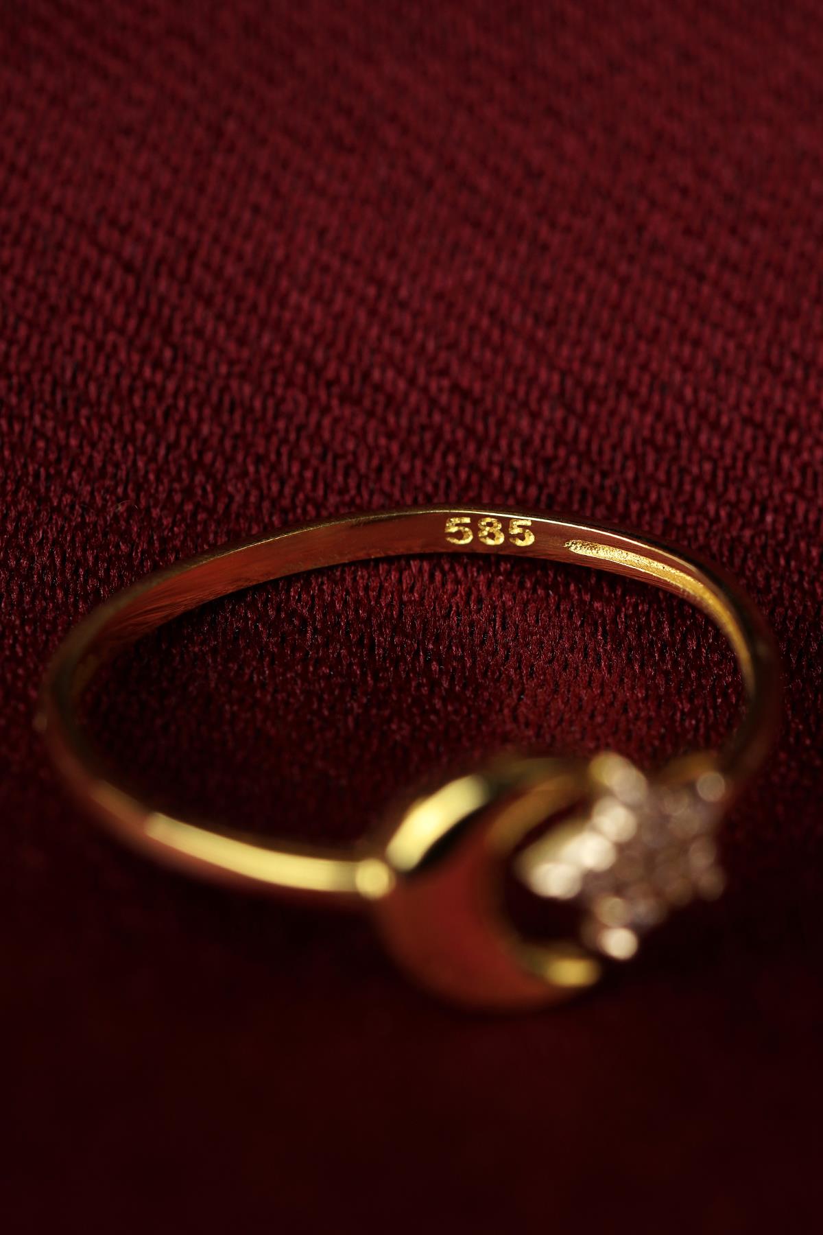 14K Gold Star Moon Ring