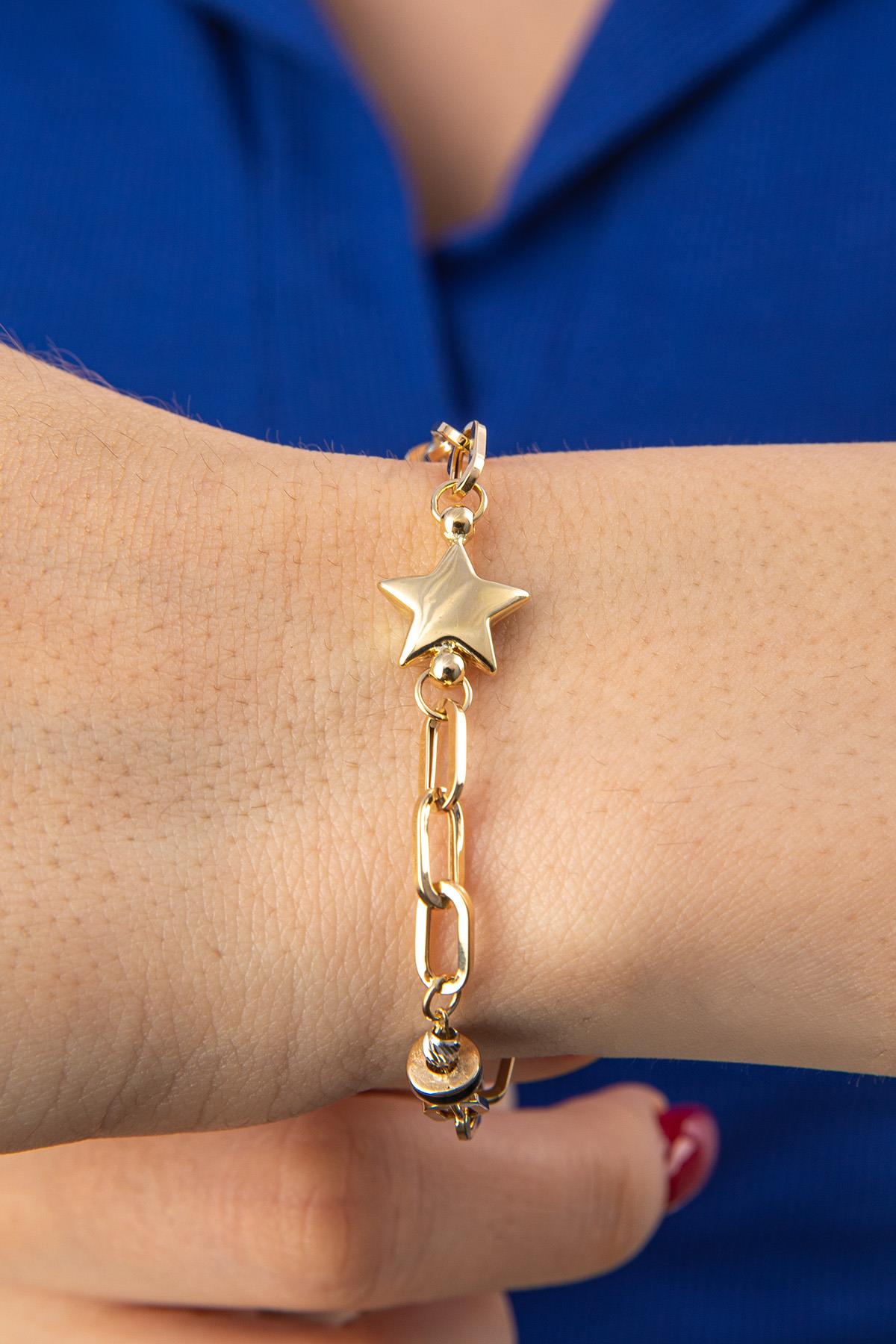 14K Gold Star Oval Paperclip Bracelet