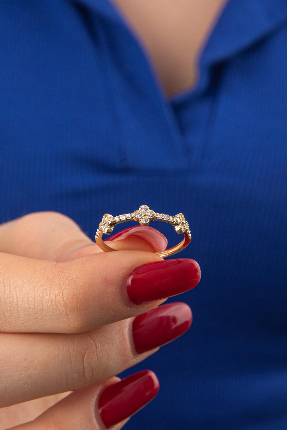 14K Gold Stone Daisy Ring