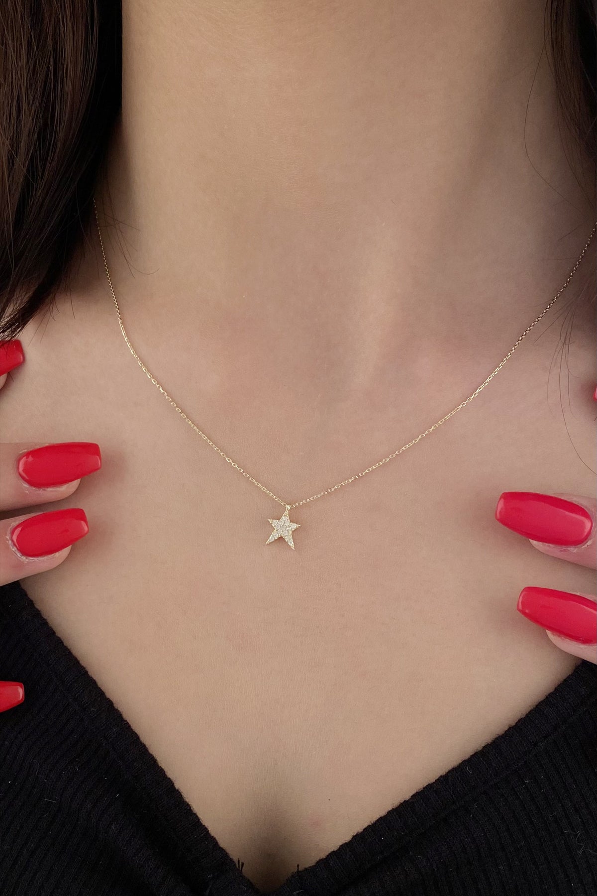 14K Gold Stone Tailed Star Necklace