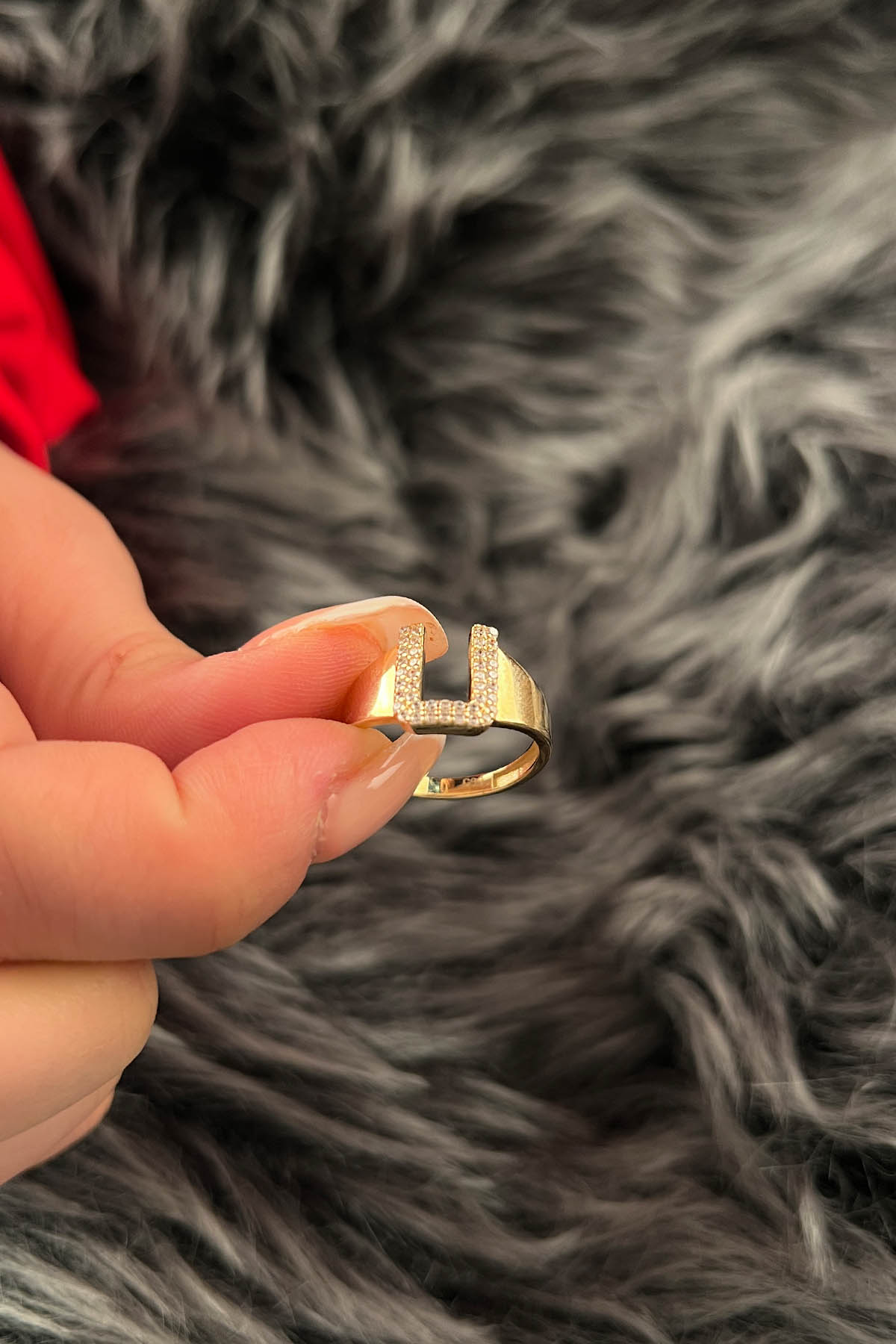 14K Gold Stone U Initial Ring