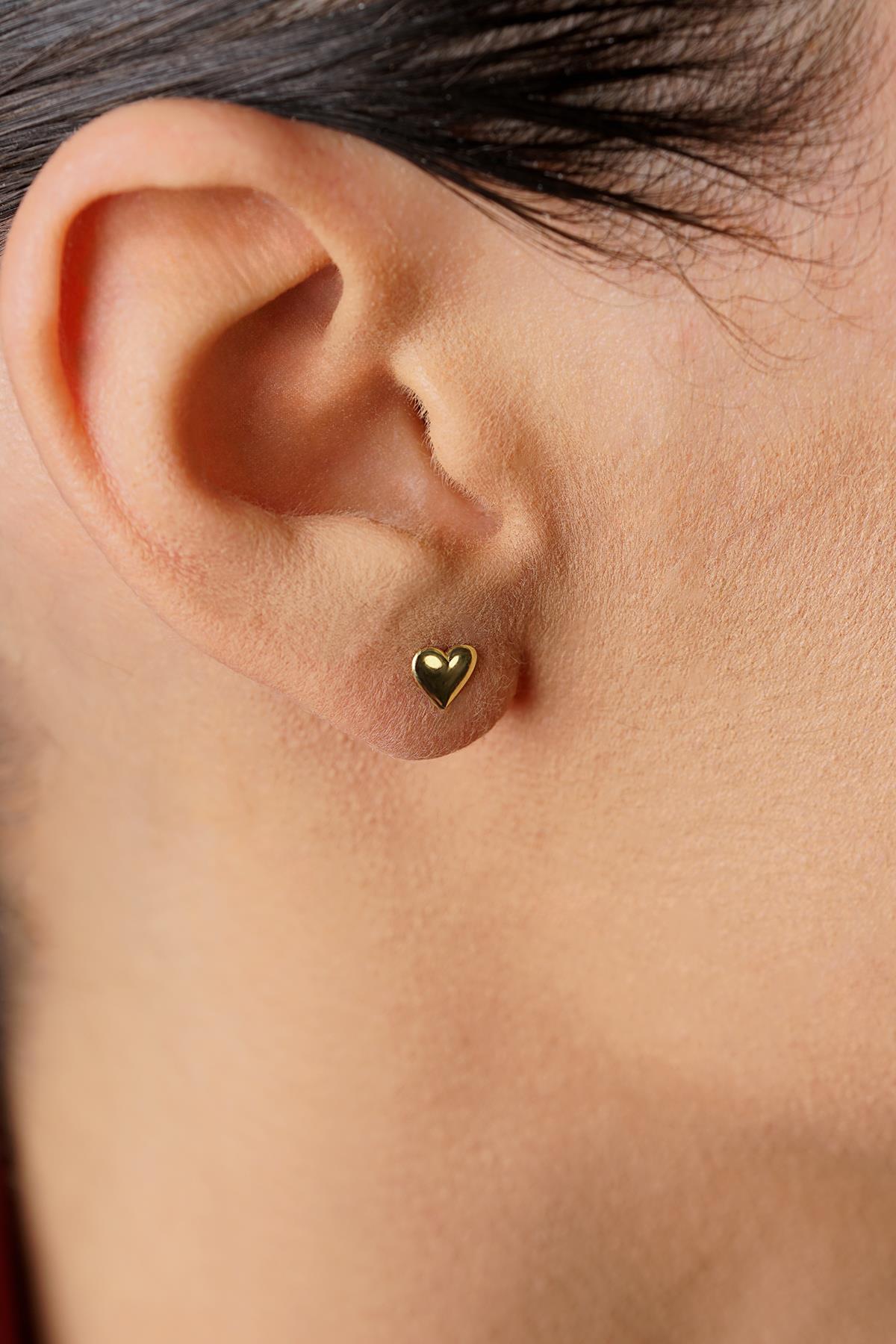 14K Gold Straight Heart Shape Stud Earrings