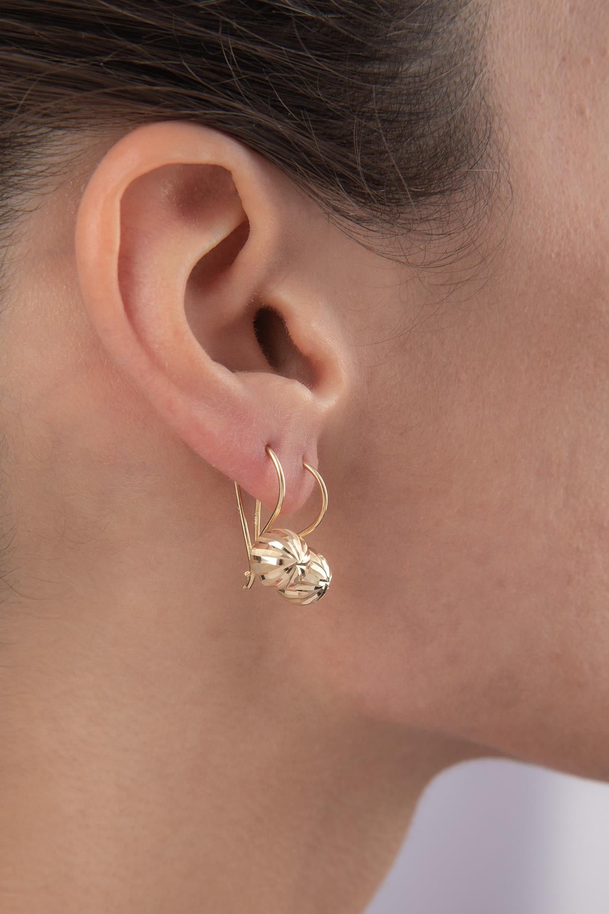 14K Gold Straight Patterned Euroball Earrings ( Medium )