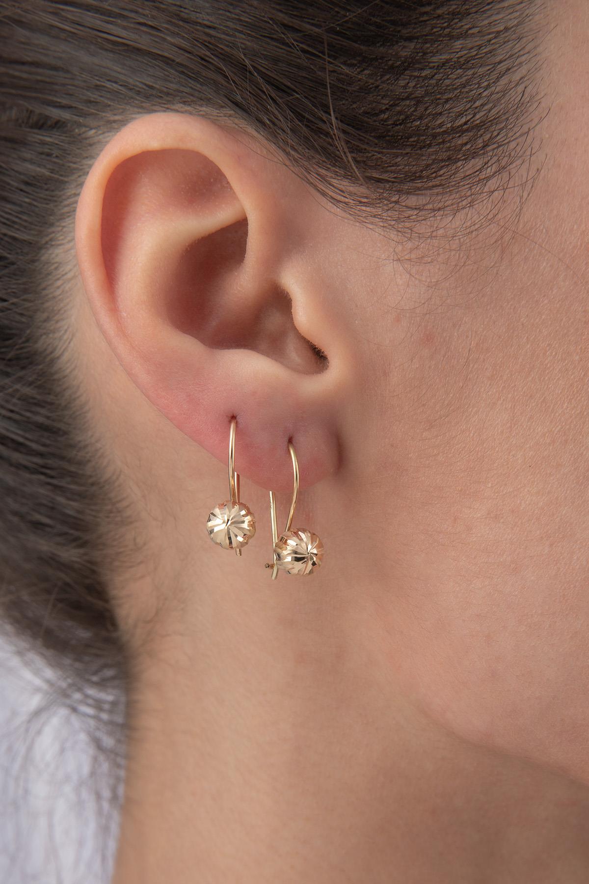 14K Gold Straight Patterned Euroball Earrings ( Small )