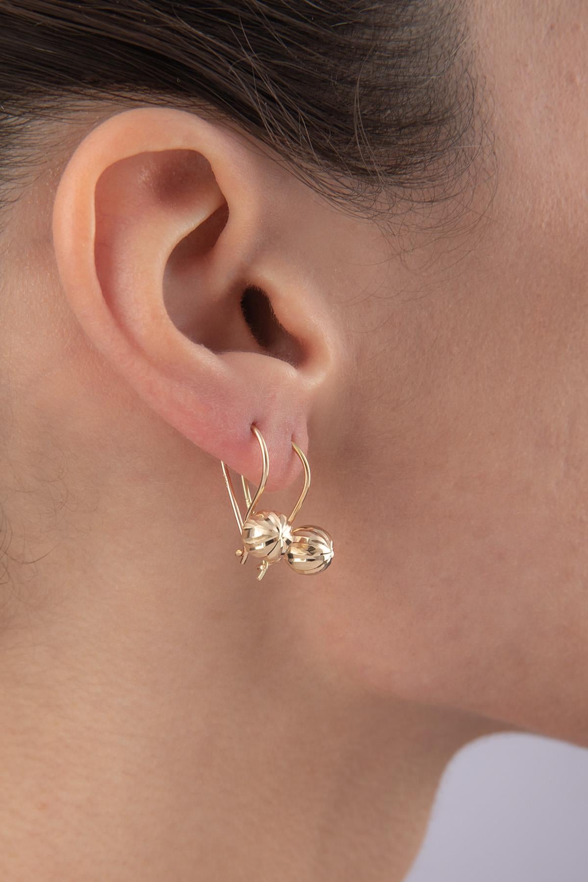 14K Gold Straight Patterned Euroball Earrings ( Small )