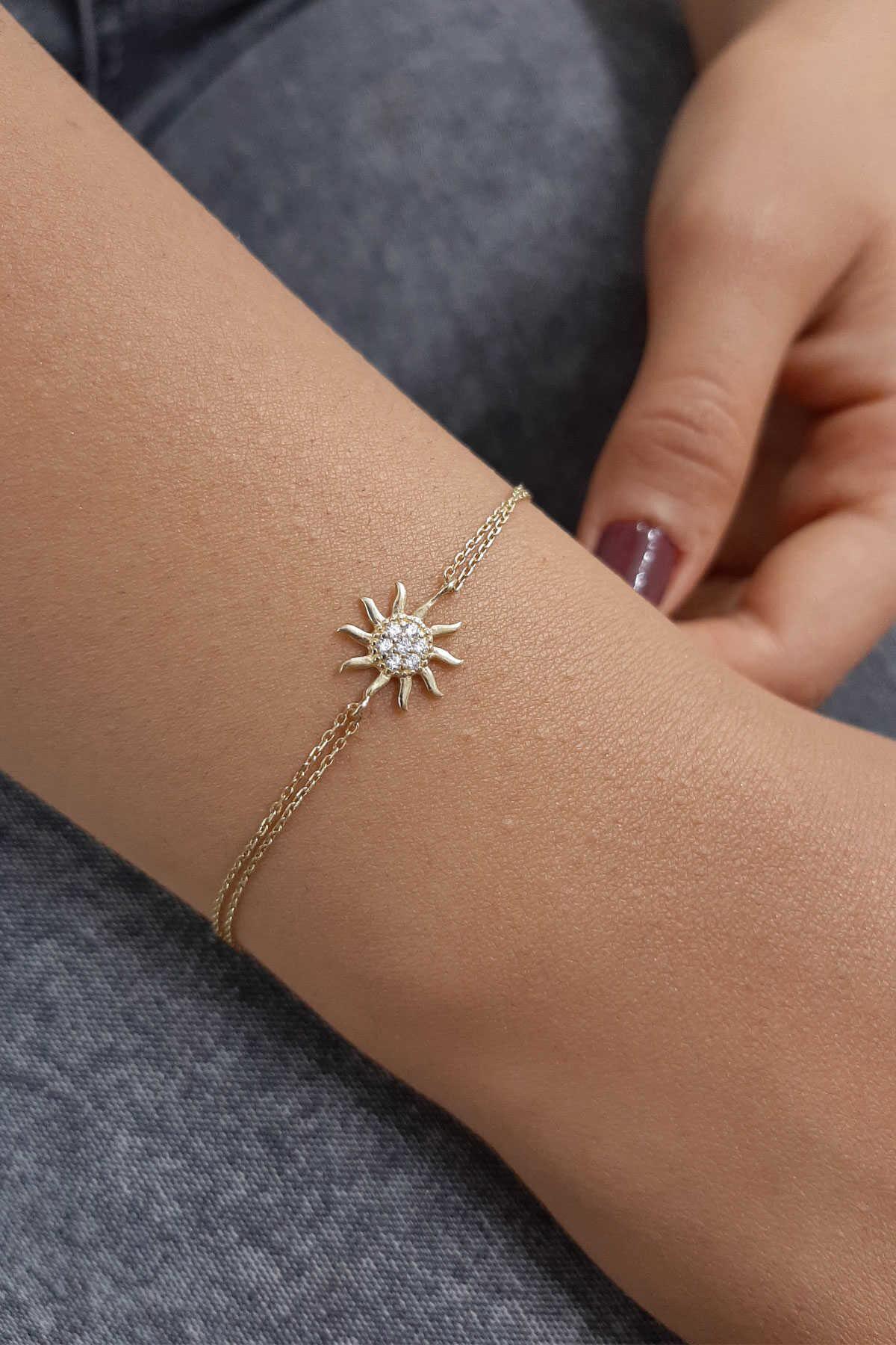 14K Gold Sun-Detail Bracelet