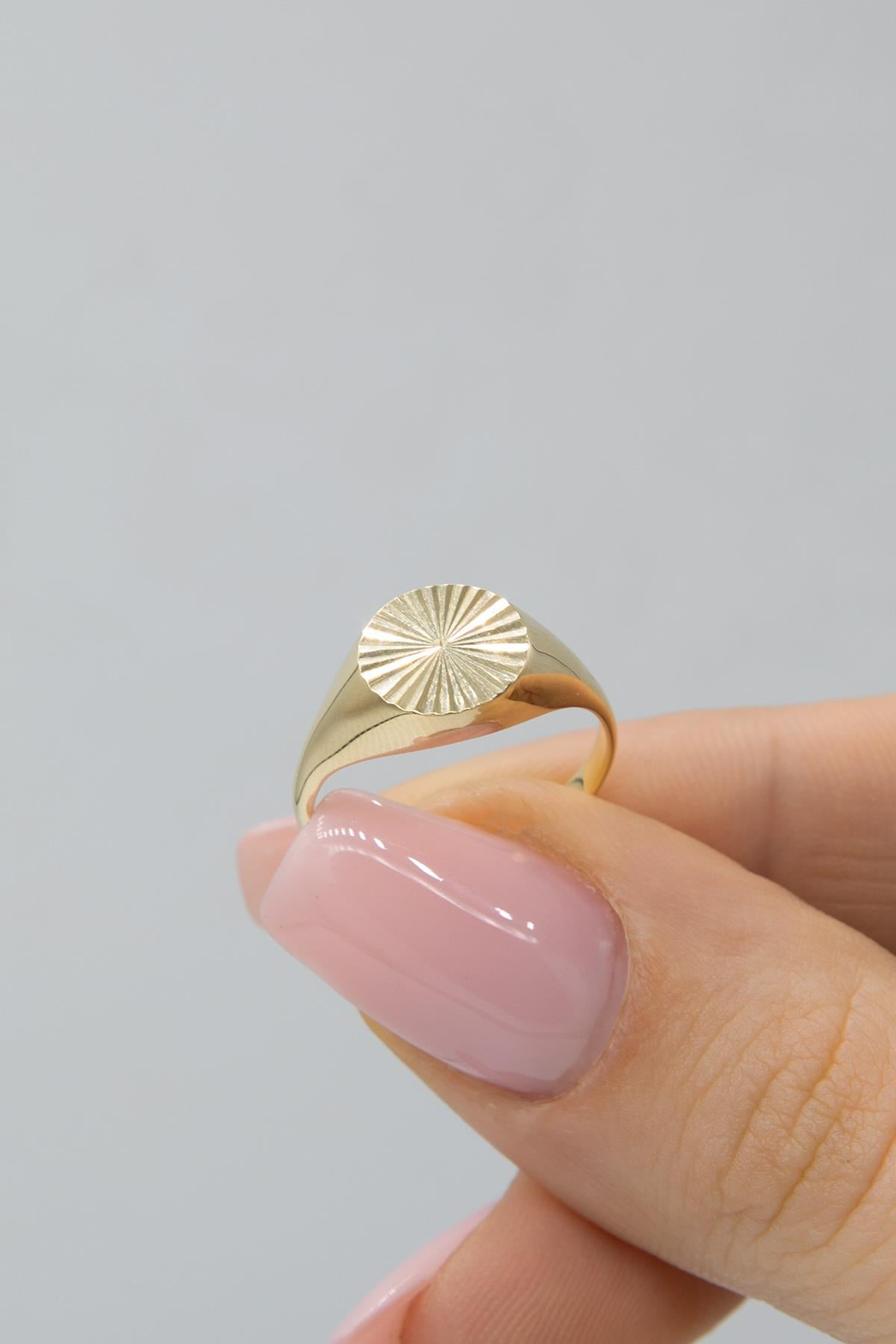 14K Gold Sunburst Signet Ring