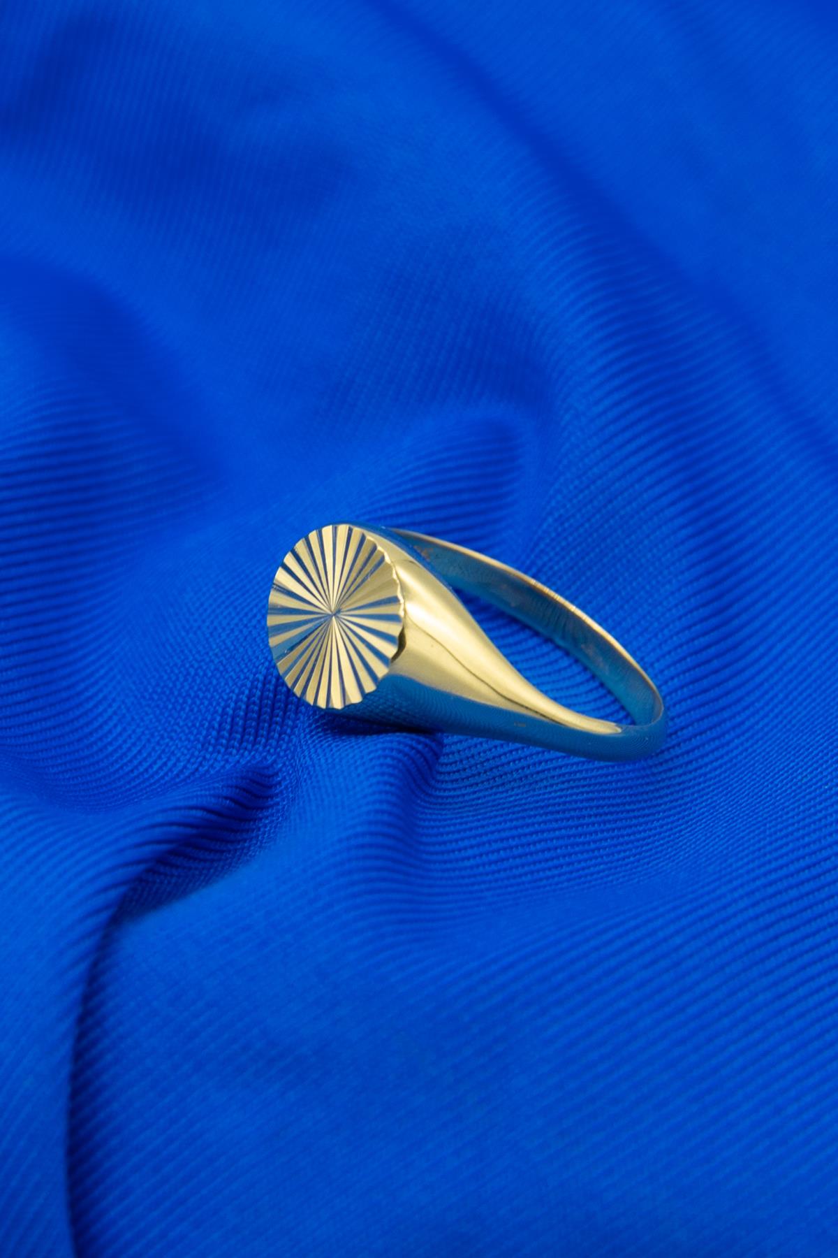 14K Gold Sunburst Signet Ring