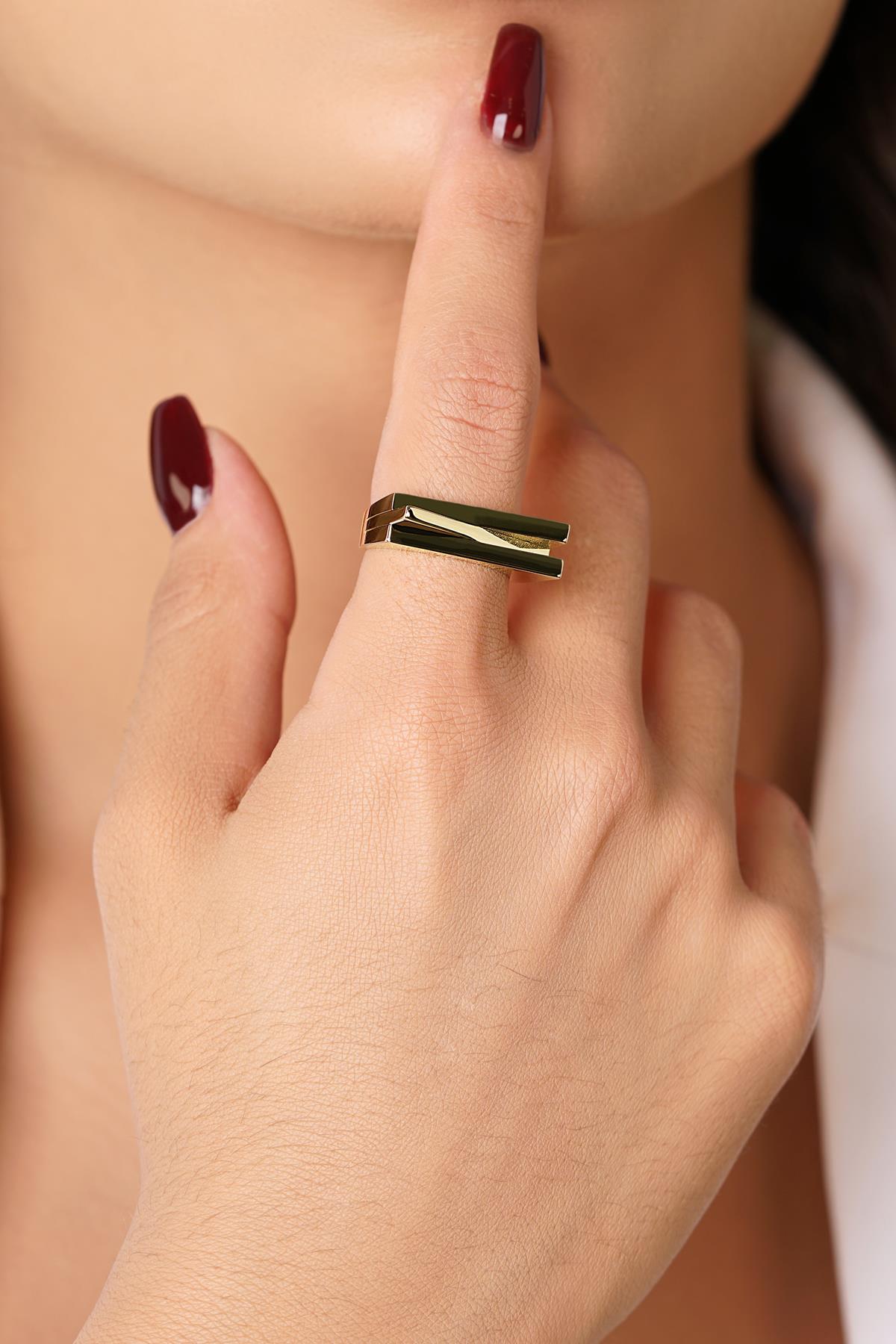 14K Gold Symmetrical Geometric Ring