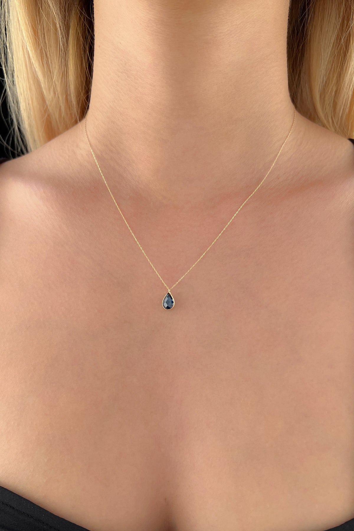 14K Gold Teardrop Shape Sapphire Stone Necklace
