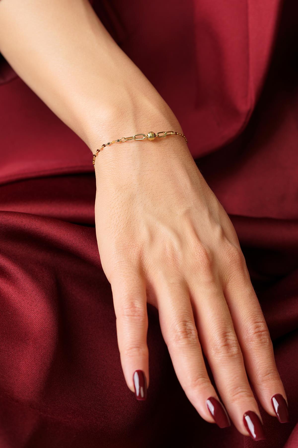 14K Gold Textured Bead Mirror Bracelet
