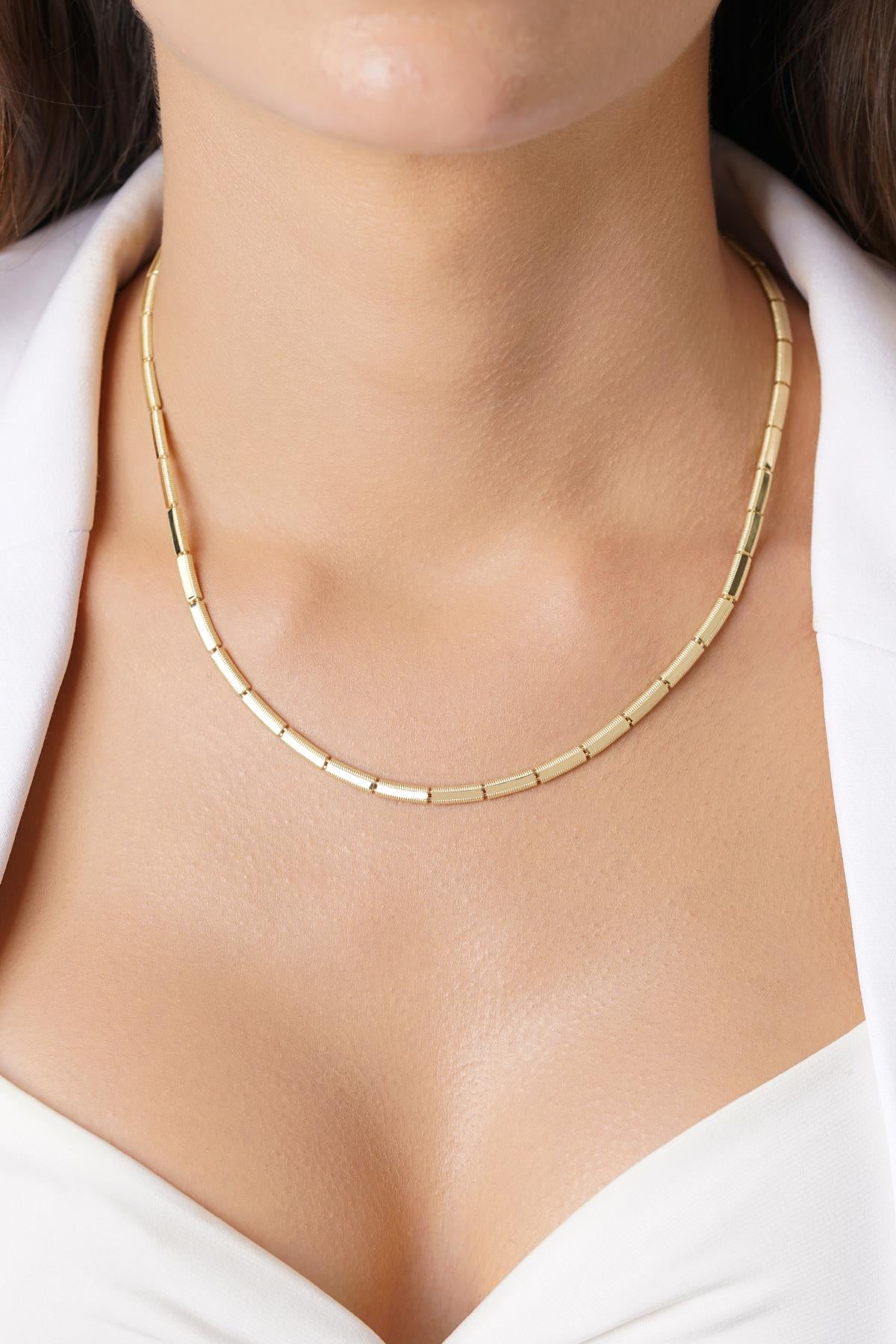 14K Gold Textured Diamond-Cut Necklace