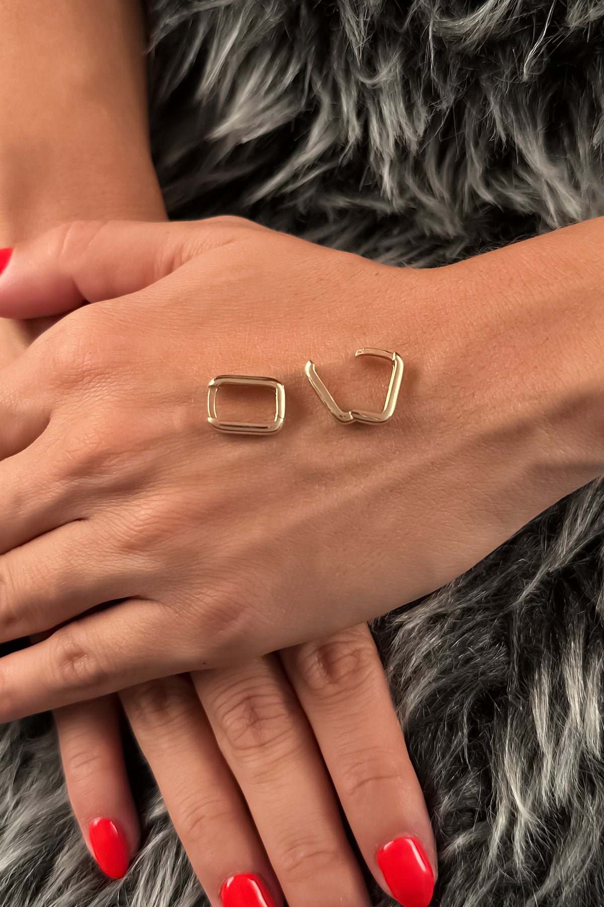 14K Gold Thick U Shape Huggie Hoop Earrings