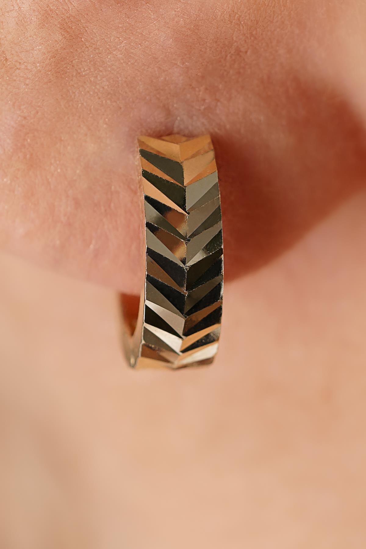 14K Gold Tiny Wheat Ear Stud Earrings