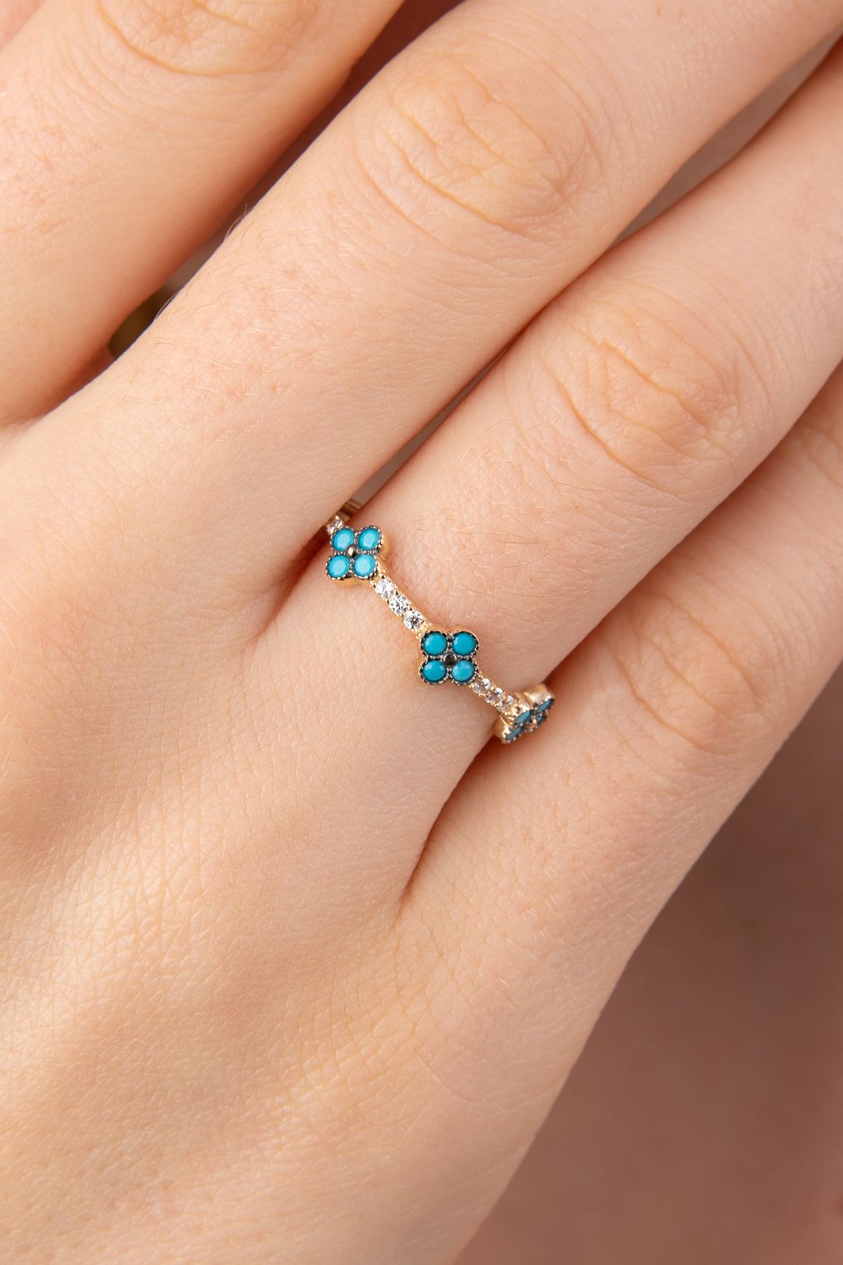 14K Gold Turquoise Stone Daisy Ring
