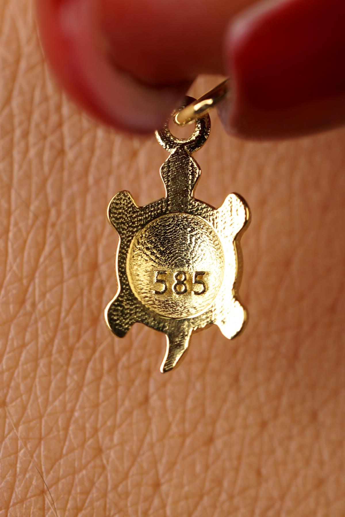 14K Gold Turtle Pendant