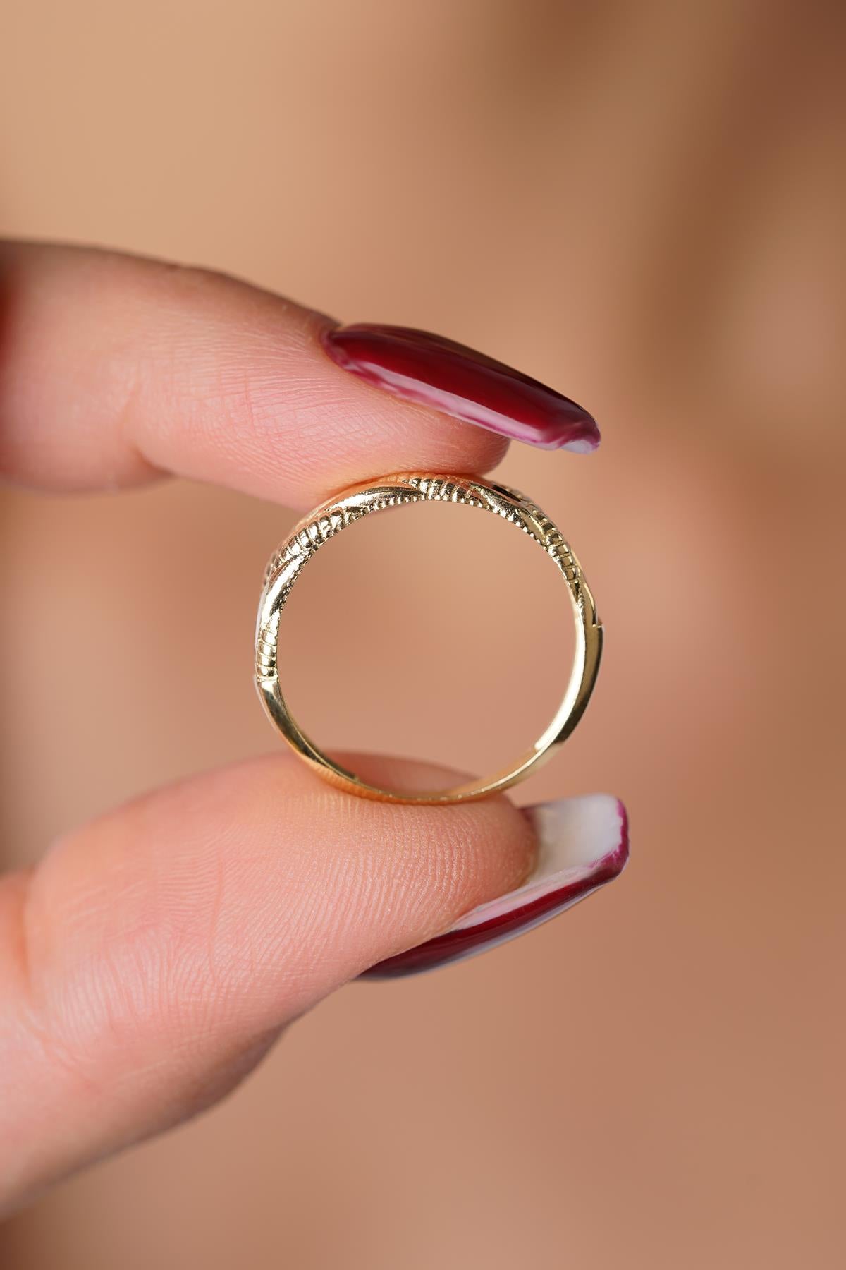 14K Gold Twisted Rope Band Ring