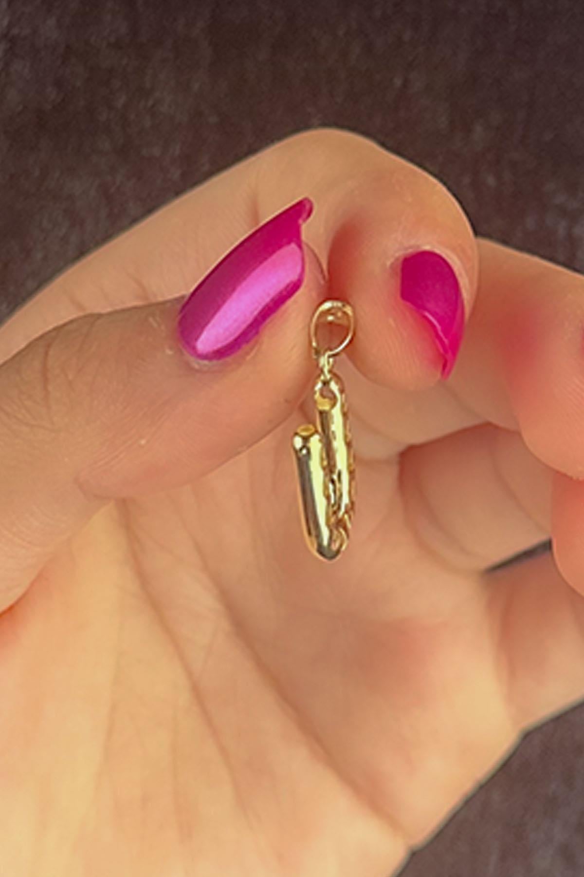 14K Gold U Letter Charm