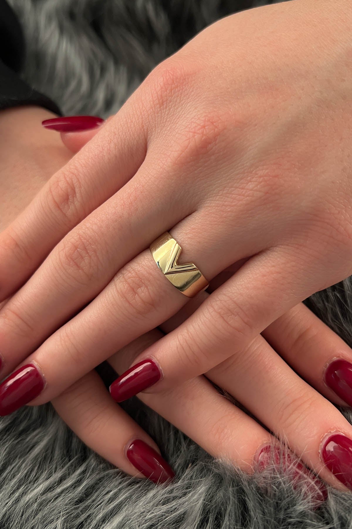 14K Gold V Shaped Ring