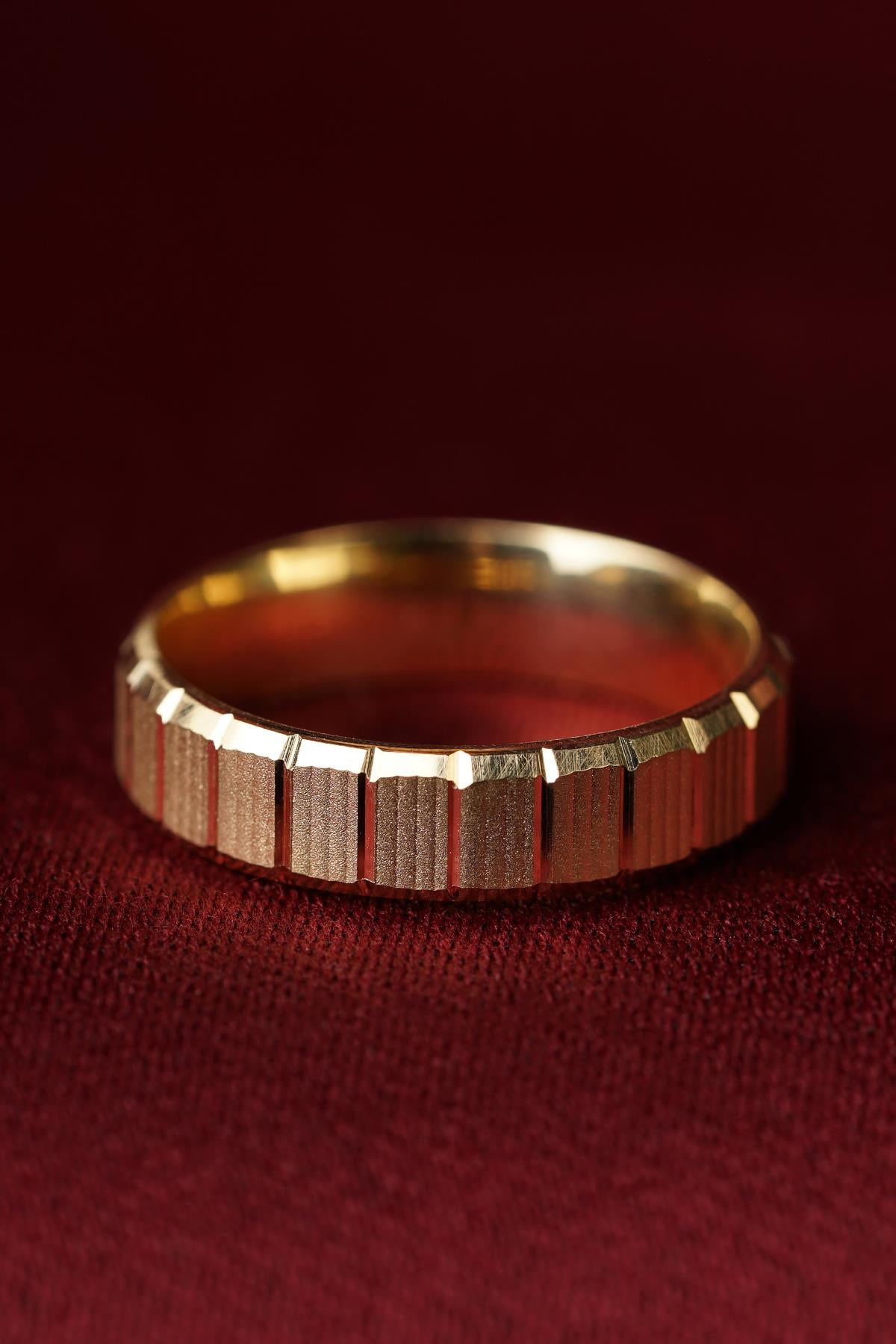 14K Gold Vera Wedding Band