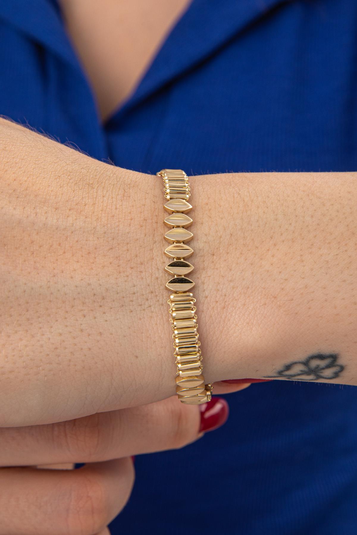 14K Gold Violet Bracelet