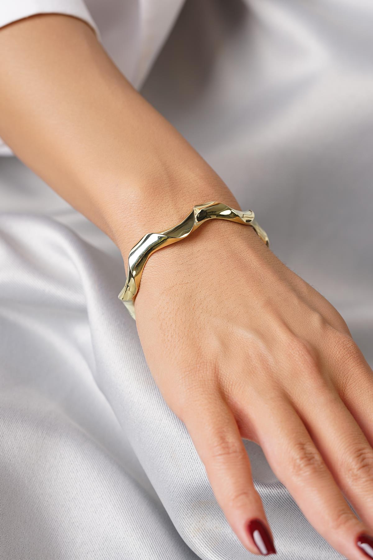 14K Gold Wavy Cuff Bracelet