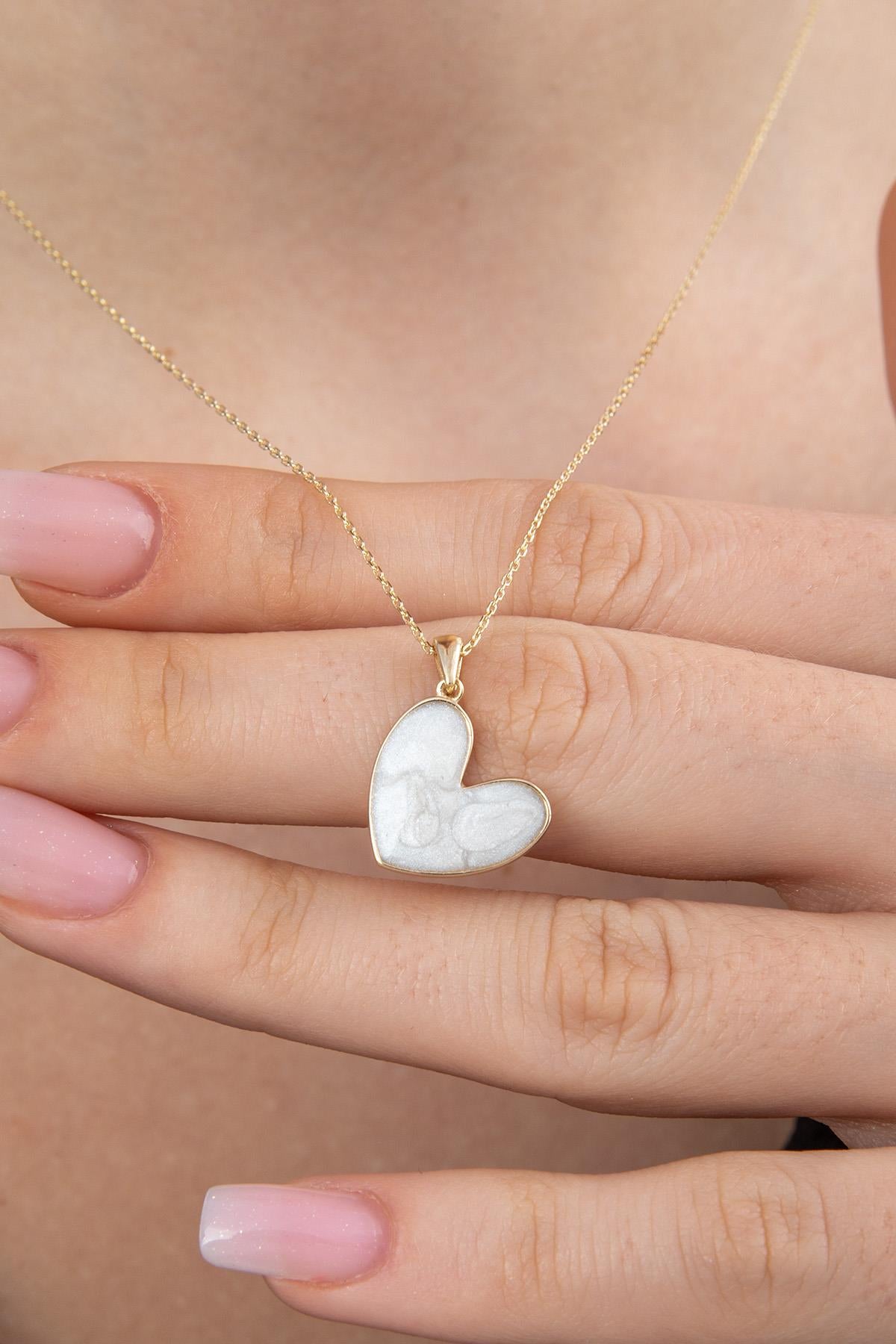 14K Gold White Enamel Heart Shape Necklace