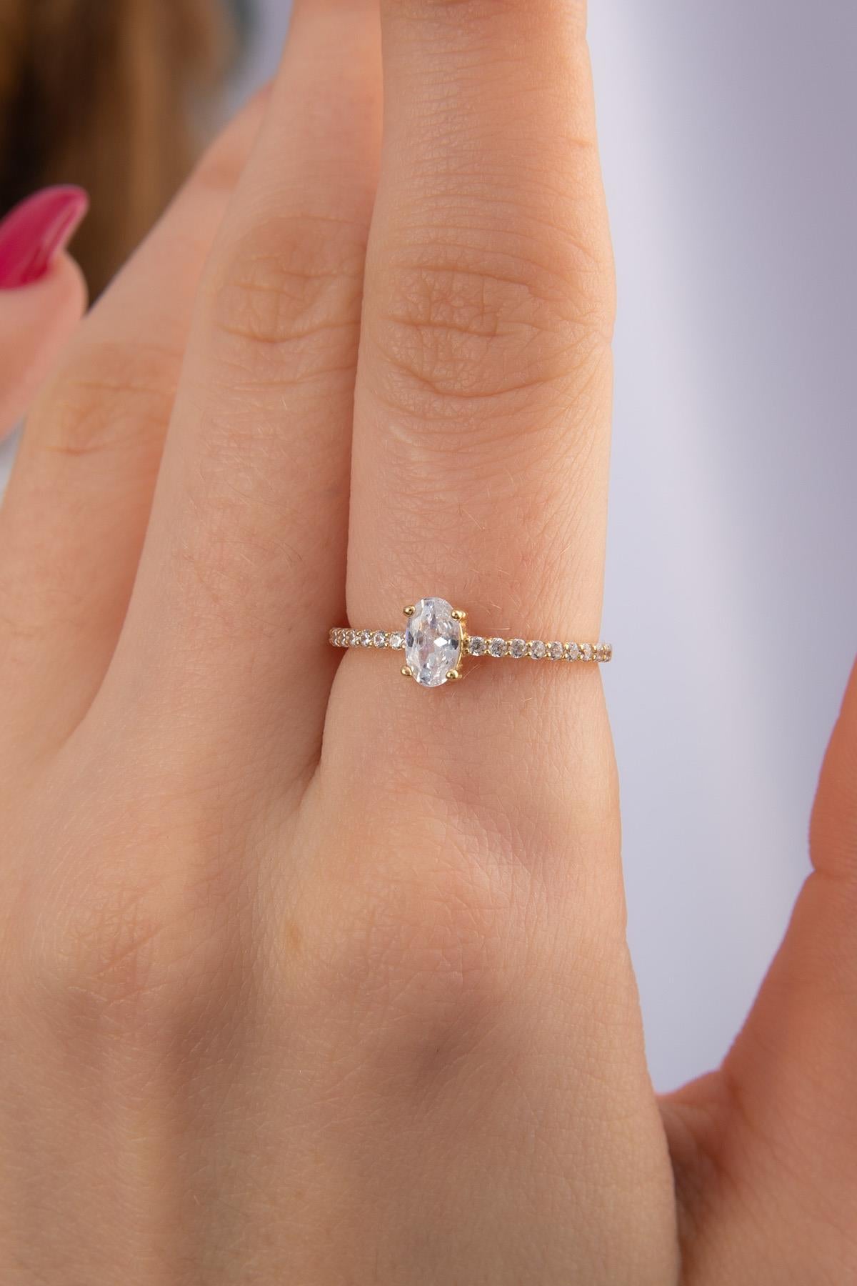 14K Gold White Stone Drop Shape Ring